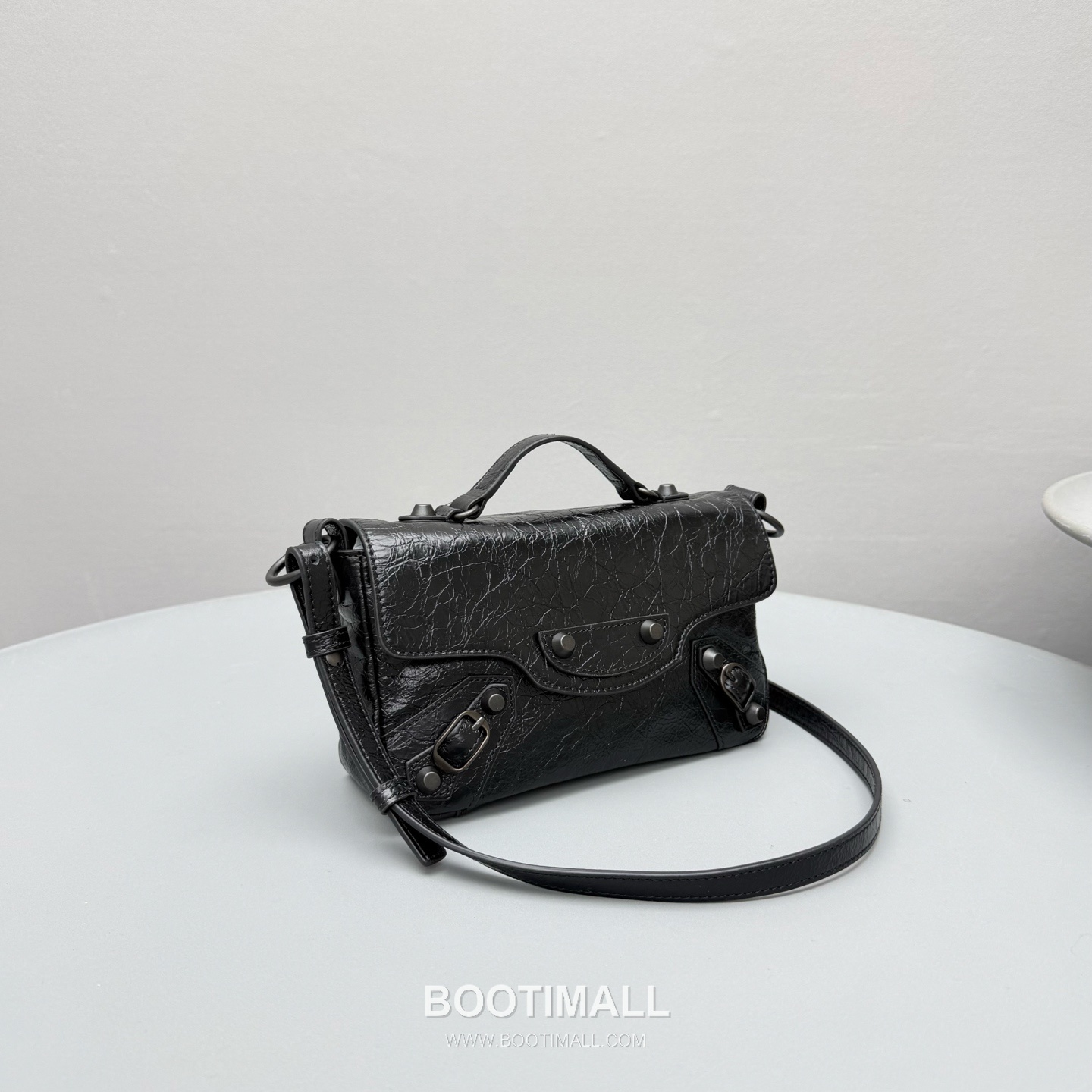 Balenciaga Le City Nano Mini Crinkled Leather Top Handle Crossbody Bag 발렌시아가 르 시티 나노 미니 크링클 레더 화이트 탑핸들 크로스백 92402 22cm 3