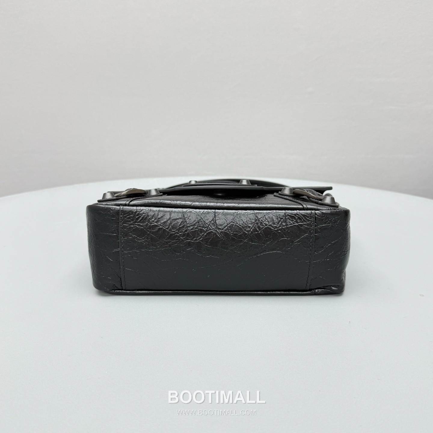 Balenciaga Le City Nano Mini Crinkled Leather Top Handle Crossbody Bag 발렌시아가 르 시티 나노 미니 크링클 레더 화이트 탑핸들 크로스백 92402 22cm 5