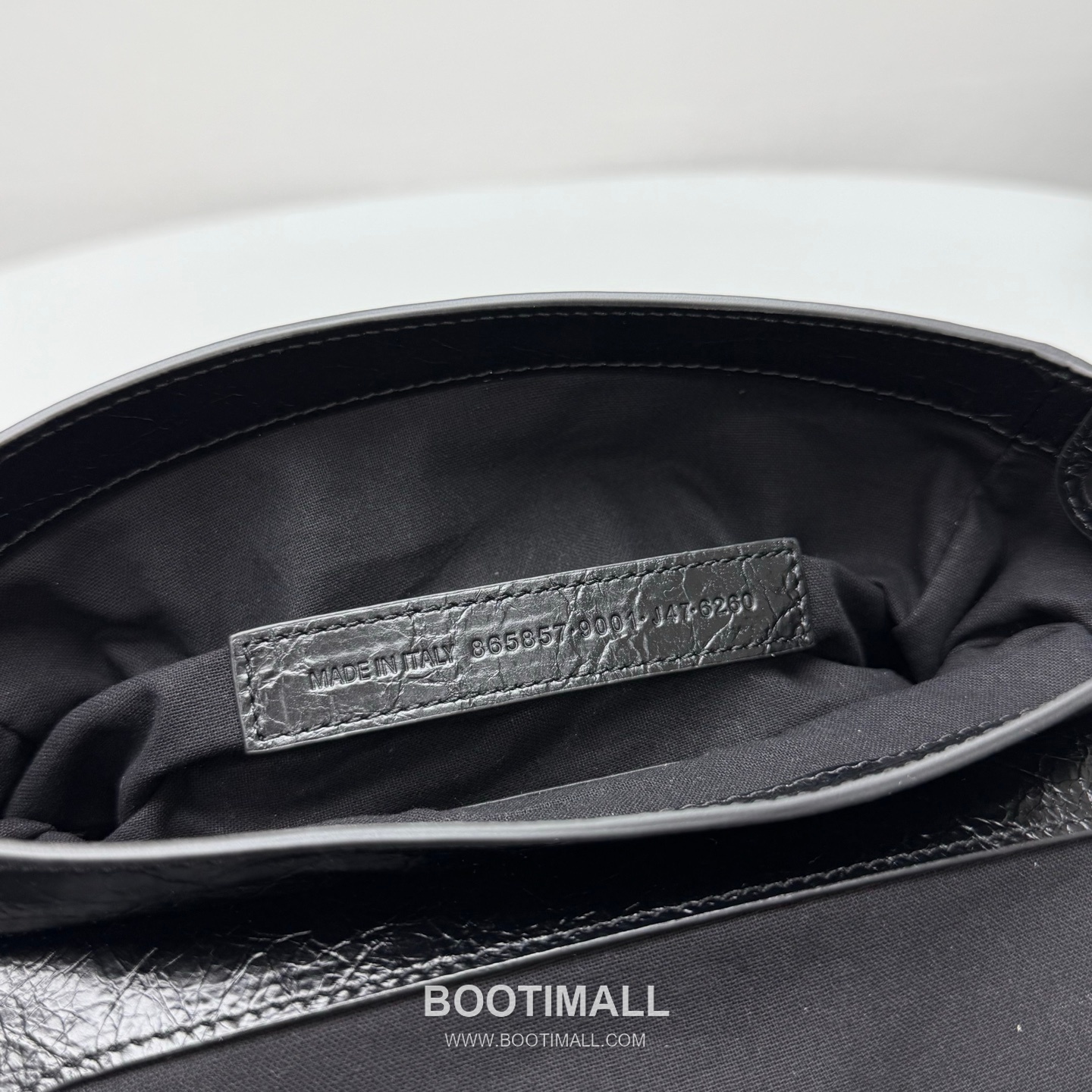 Balenciaga Le City Nano Mini Crinkled Leather Top Handle Crossbody Bag 발렌시아가 르 시티 나노 미니 크링클 레더 화이트 탑핸들 크로스백 92402 22cm 9