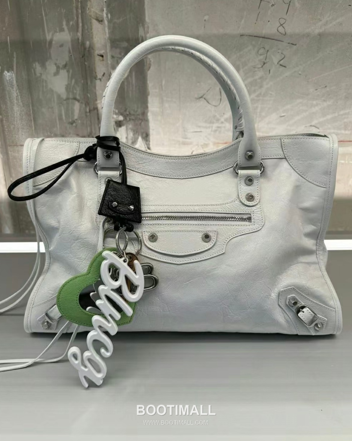 Balenciaga Le City Lambskin Leather Shoulder Crossbody Bag 발렌시아가 르 시티 램스킨 블랙 숄더 크로스백 29.9cm 6