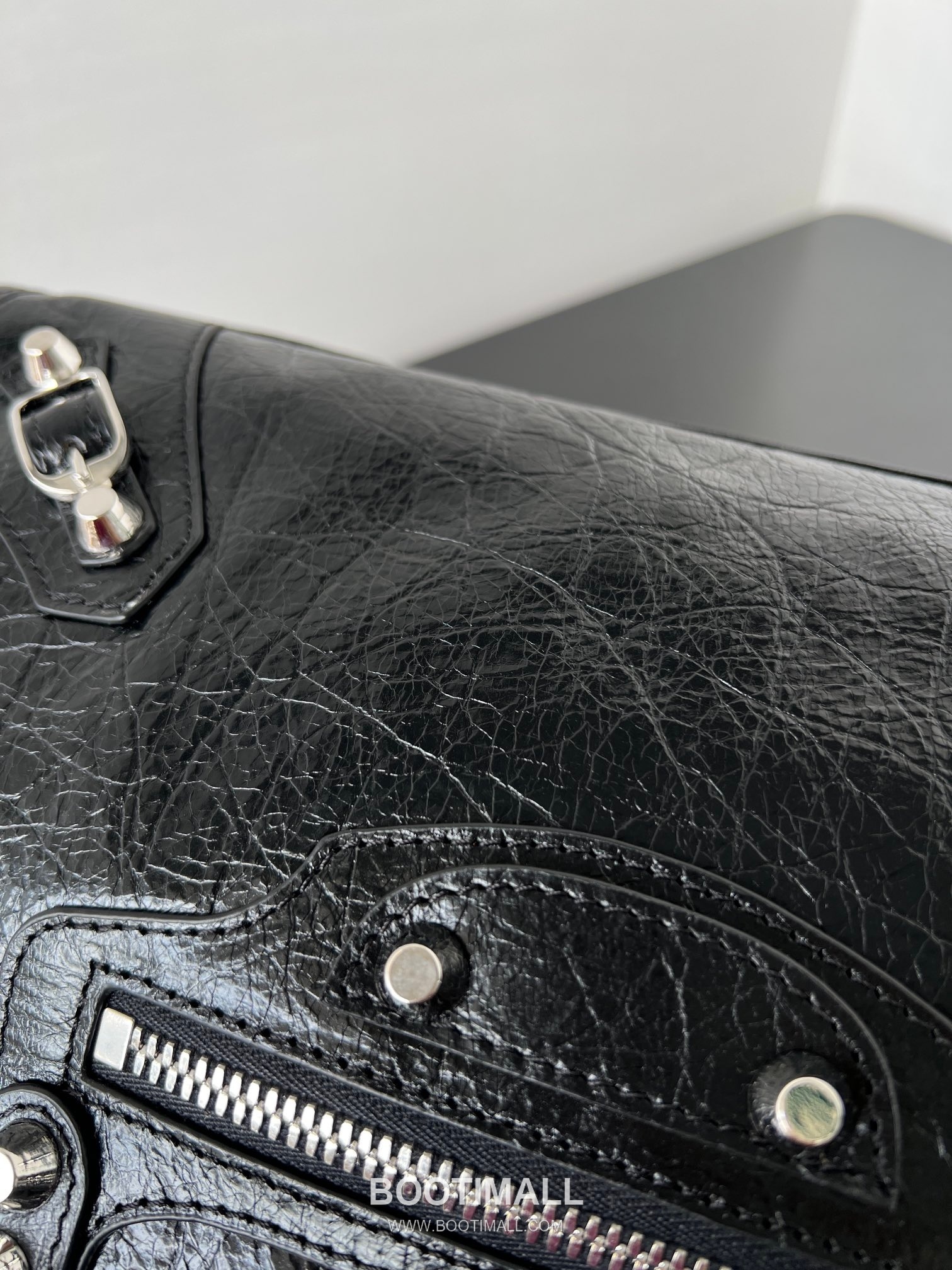 Balenciaga Le City Lambskin Leather Shoulder Crossbody Bag 발렌시아가 르 시티 램스킨 블랙 숄더 크로스백 29.9cm 12