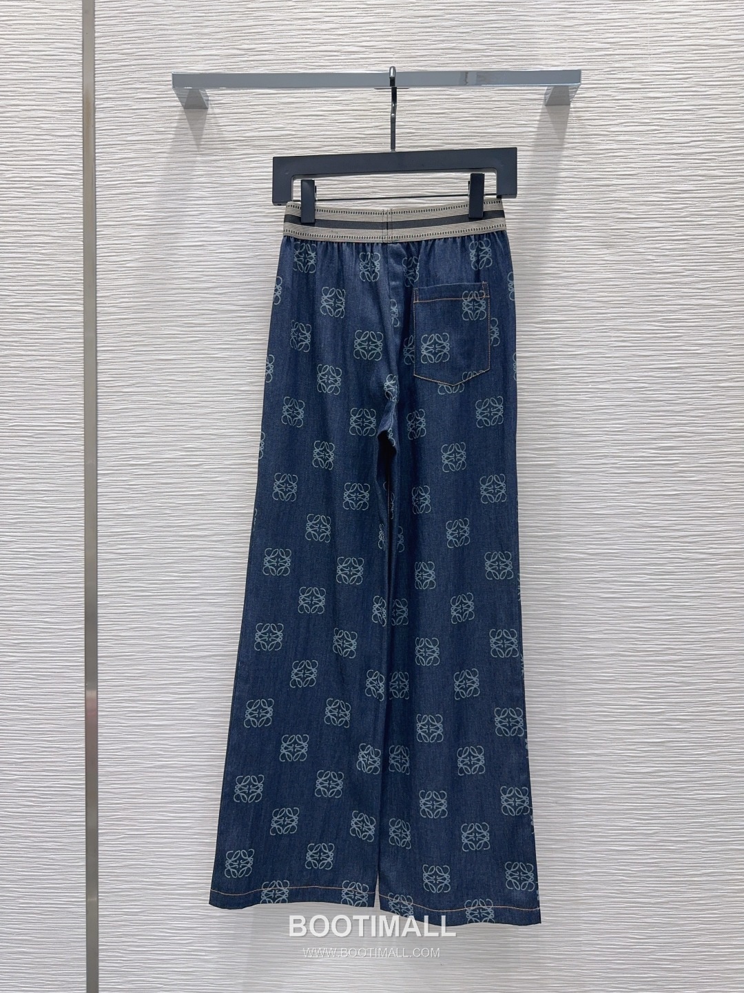 Loewe SS26 Cotton Texture Straight Fit Pants 로에베 SS26 코튼 텍스처 스트레이트핏 블랙 팬츠 18