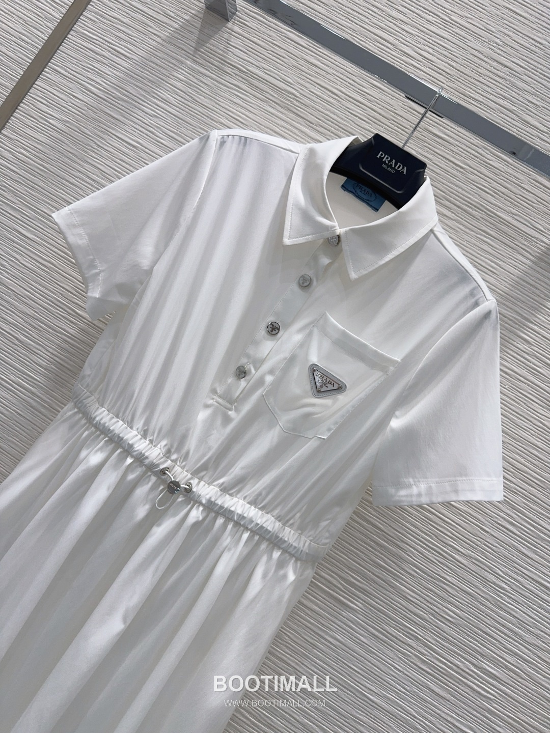 Prada SS26 Polyester Adjustable Waist Logo Sleeve One Piece 프라다 SS26 폴리에스터 허리조절 로고 슬리브 블랙 원피스 11