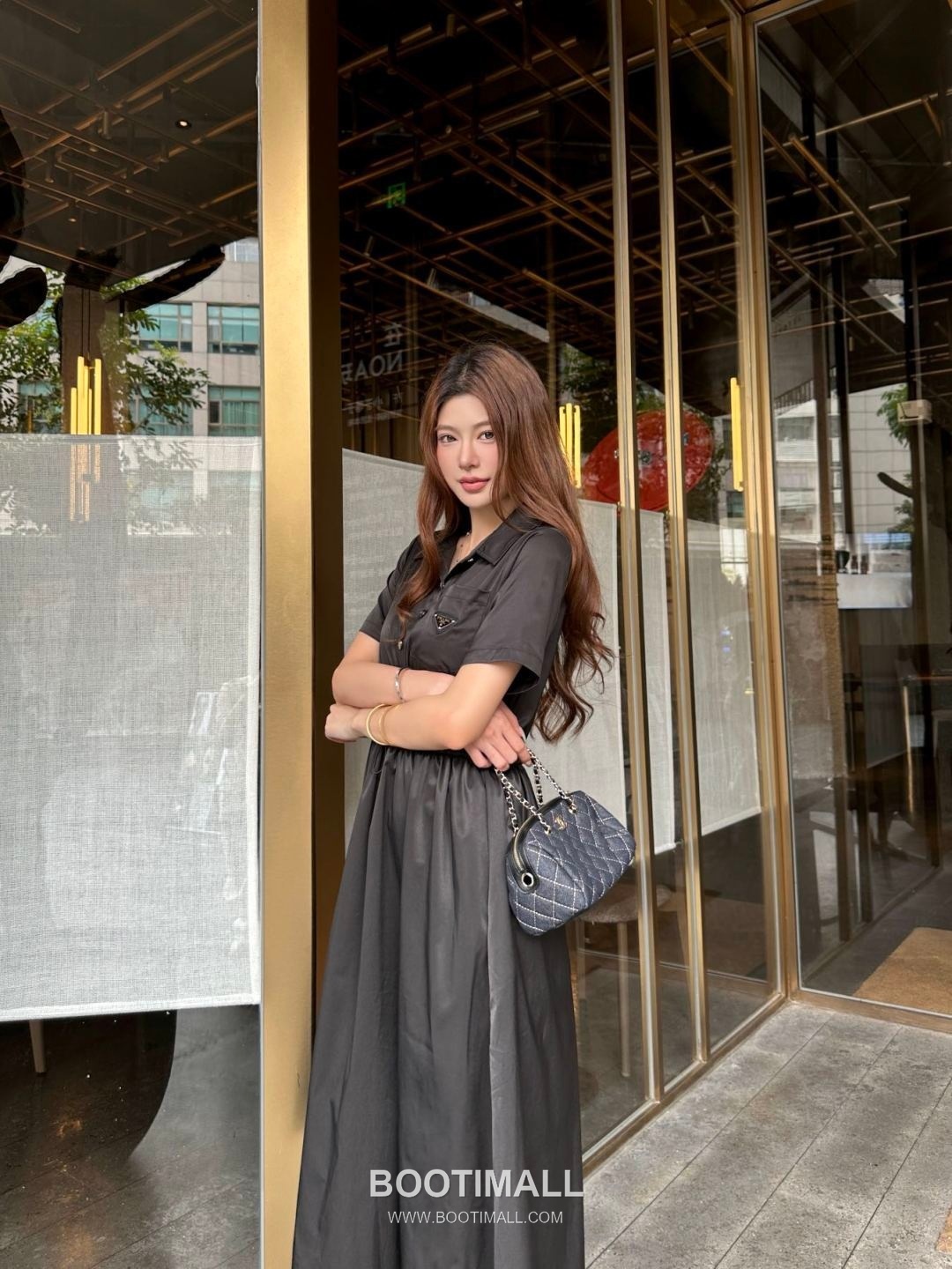 Prada SS26 Polyester Elastic Waist Short Sleeve One Piece 프라다 SS26 폴리에스터 밴딩 허리 반팔 블랙 원피스 5