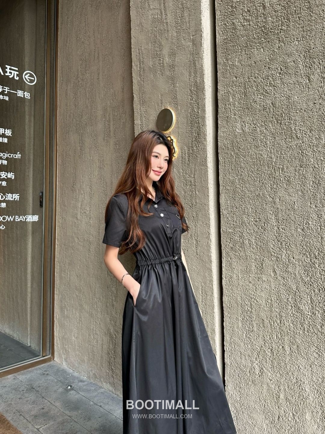 Prada SS26 Polyester Elastic Waist Short Sleeve One Piece 프라다 SS26 폴리에스터 밴딩 허리 반팔 블랙 원피스 8