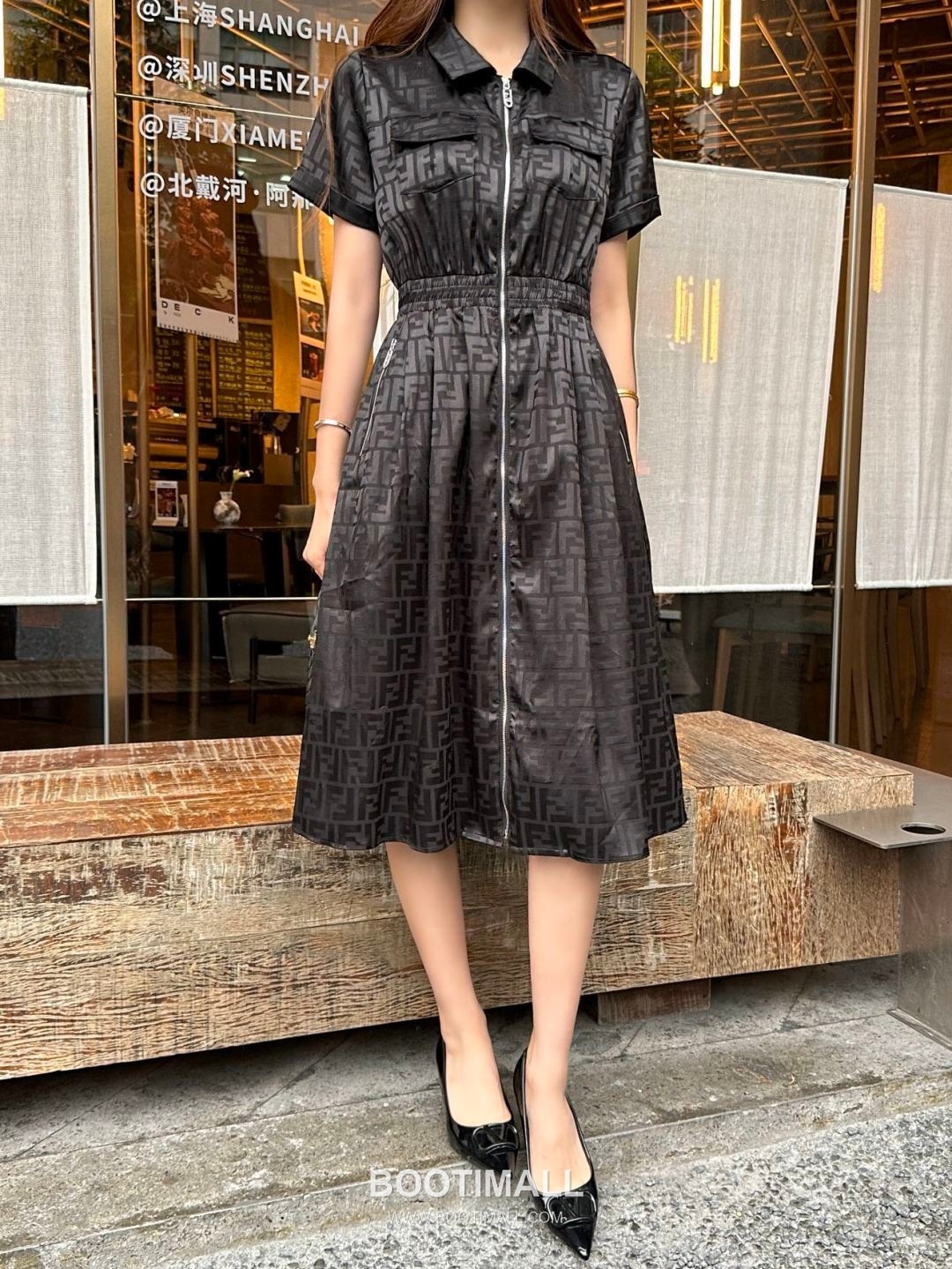 Fendi SS26 Acetate Jacquard Zip Collar Short Sleeve One Piece 펜디 SS26 아세테이트 자카드 집업 카라 블랙 원피스 6