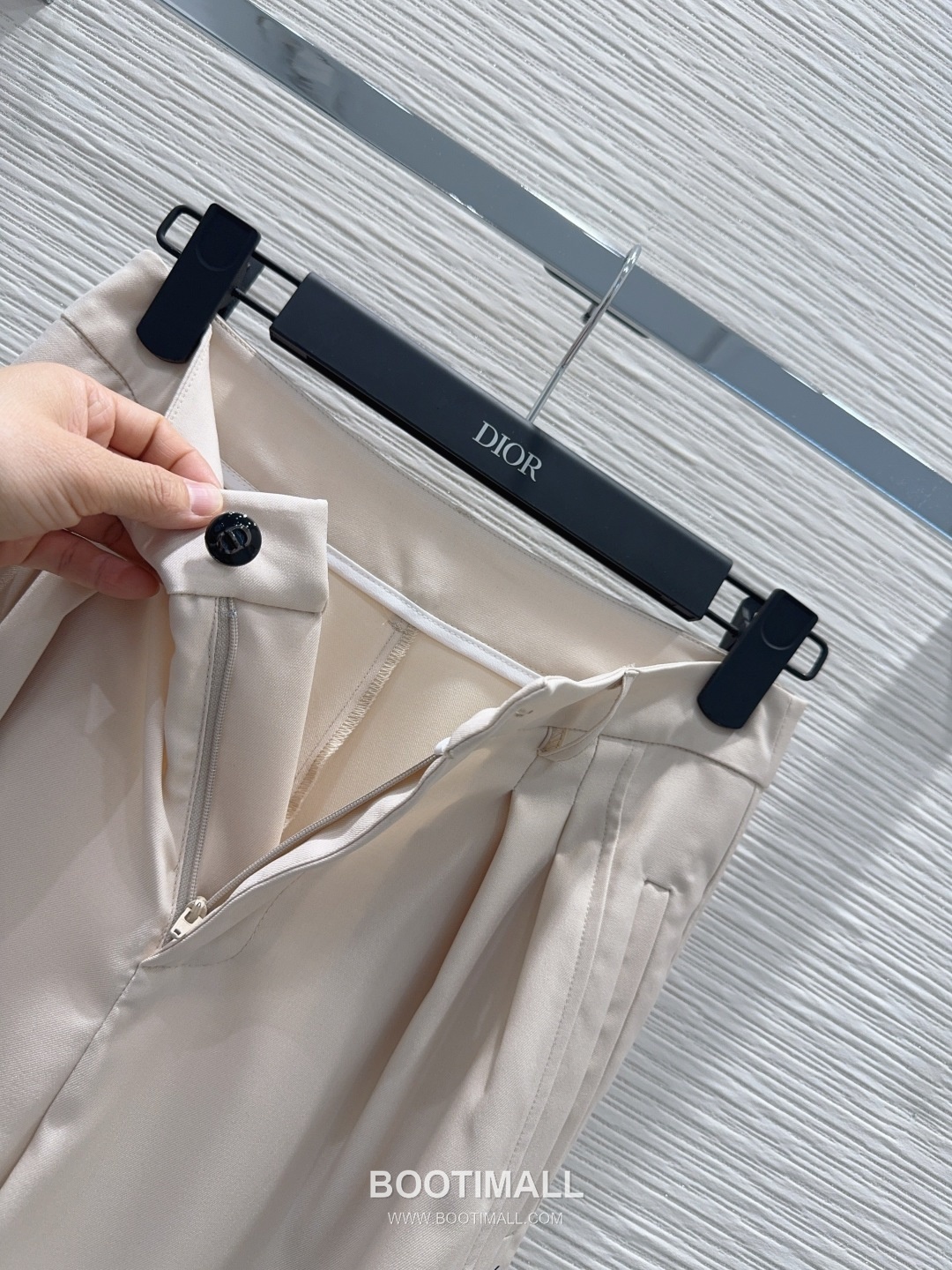 Dior SS26 Cotton Texture Straight Fit Pants 디올 SS26 코튼 텍스처 스트레이트핏 블랙 팬츠 15