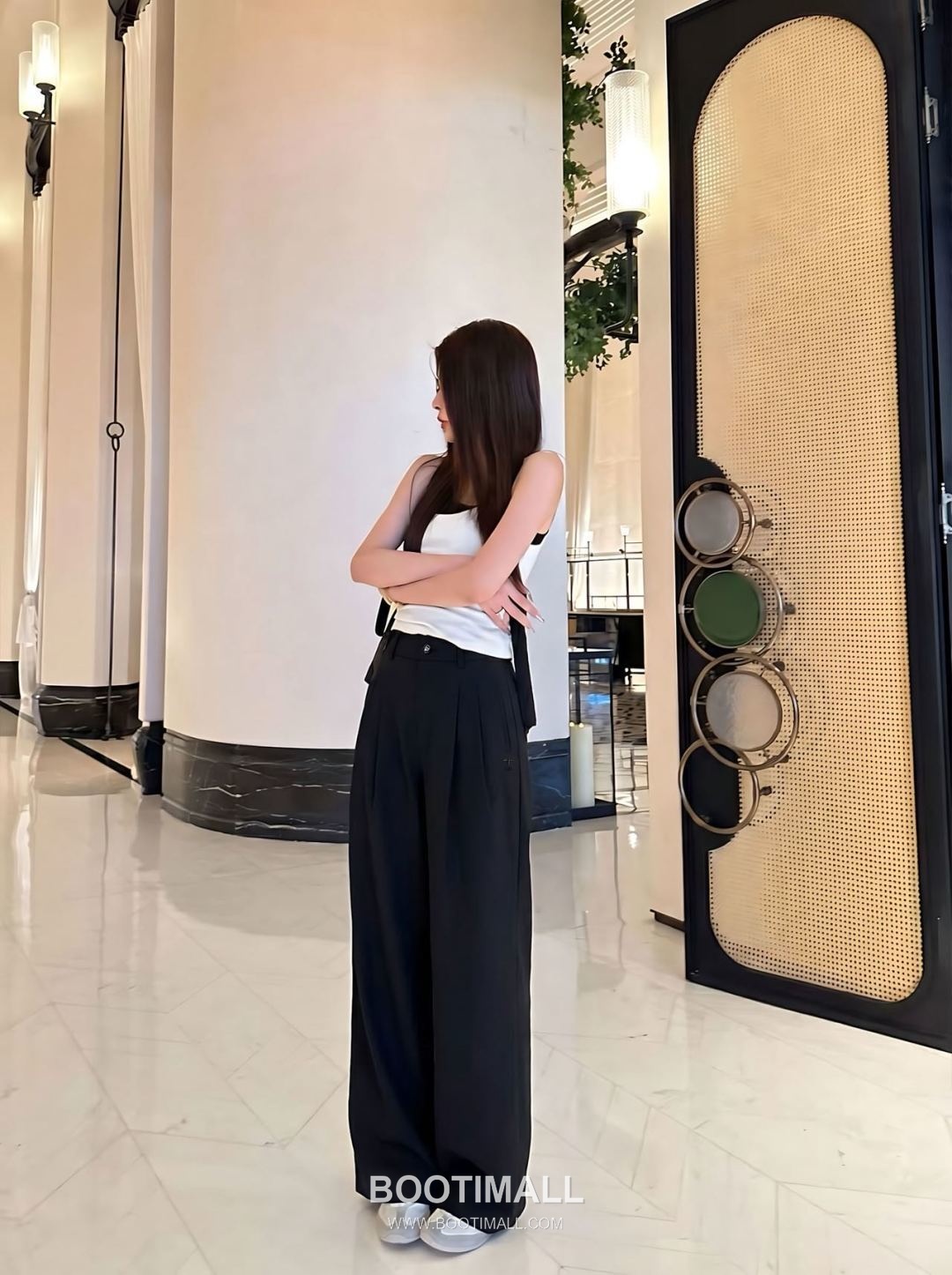 Dior SS26 Cotton Texture Straight Fit Pants 디올 SS26 코튼 텍스처 스트레이트핏 블랙 팬츠 2