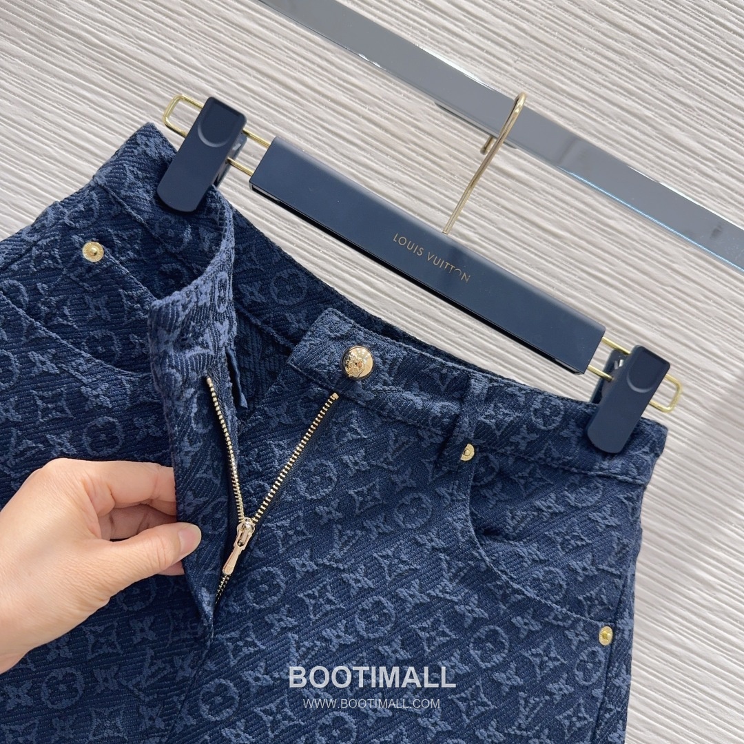 Louis Vuitton SS26 Monogram Jacquard Cotton Shorts 루이비통 SS26 모노그램 자카드 코튼 블랙 쇼츠 13