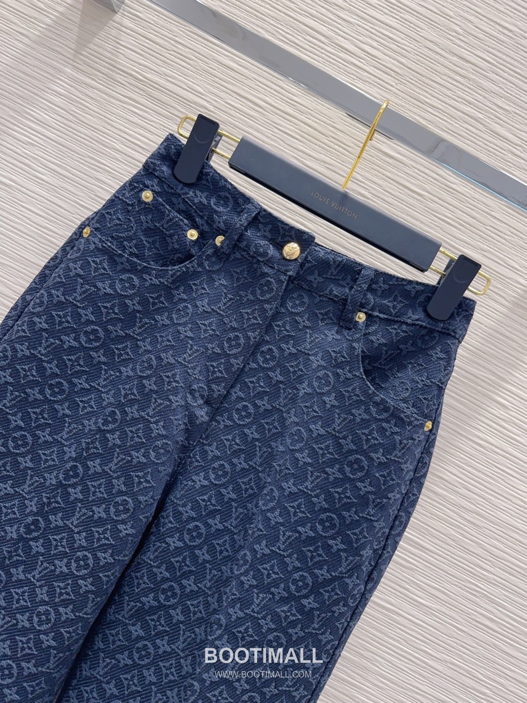 Louis Vuitton SS26 Monogram Jacquard Cotton Pants 루이비통 SS26 모노그램 자카드 코튼 블랙 팬츠 2