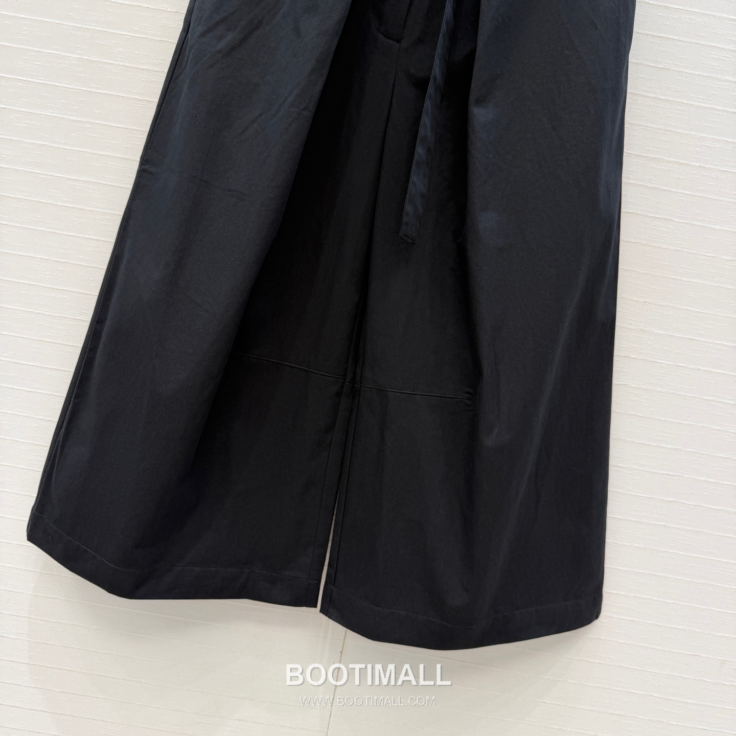 Loewe SS26 Twill Cotton Pleated Drawstring Wide Pants 로에베 SS26 트윌 코튼 플리츠 드로스트링 블랙 팬츠 7
