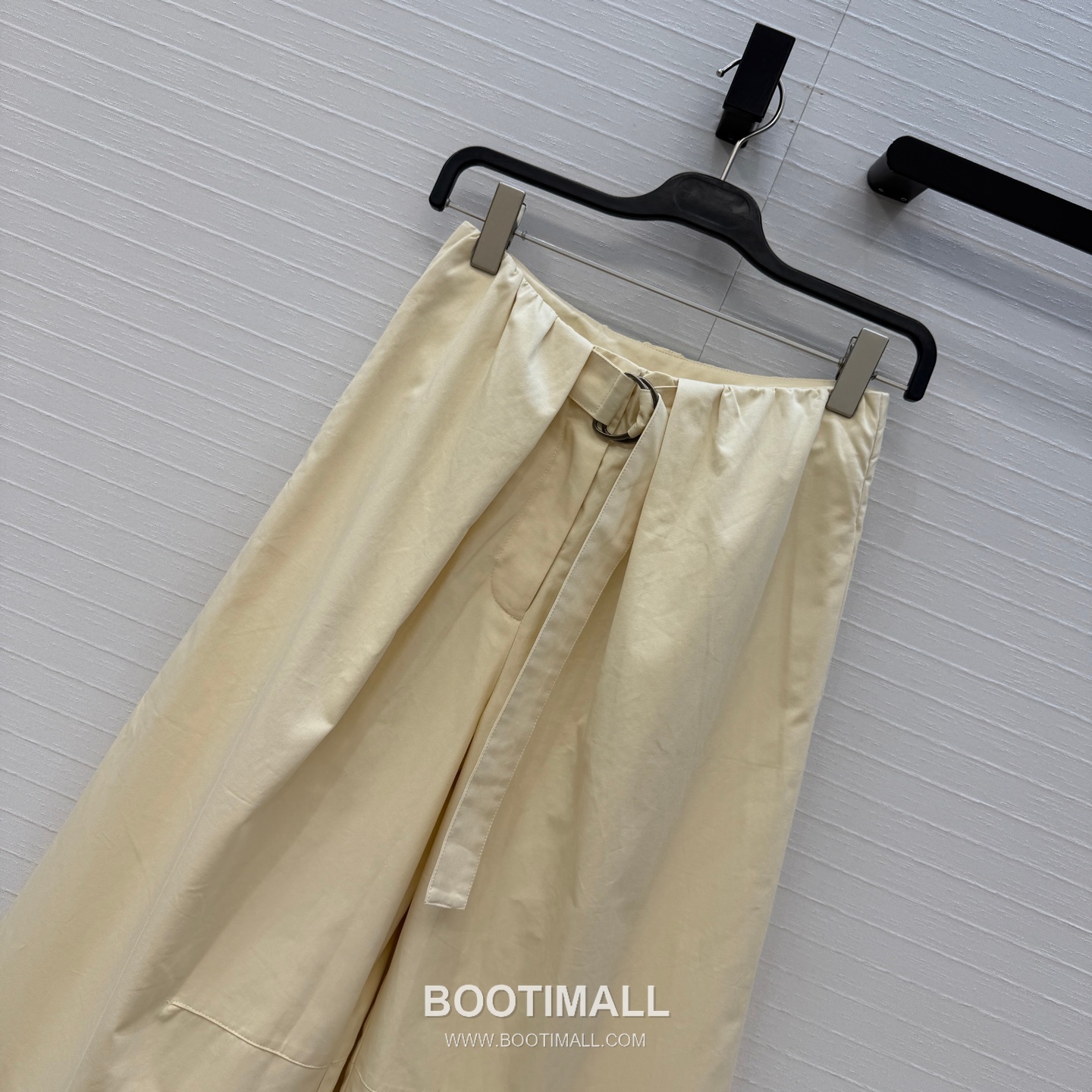 Loewe SS26 Twill Cotton Pleated Drawstring Wide Pants 로에베 SS26 트윌 코튼 플리츠 드로스트링 블랙 팬츠 2
