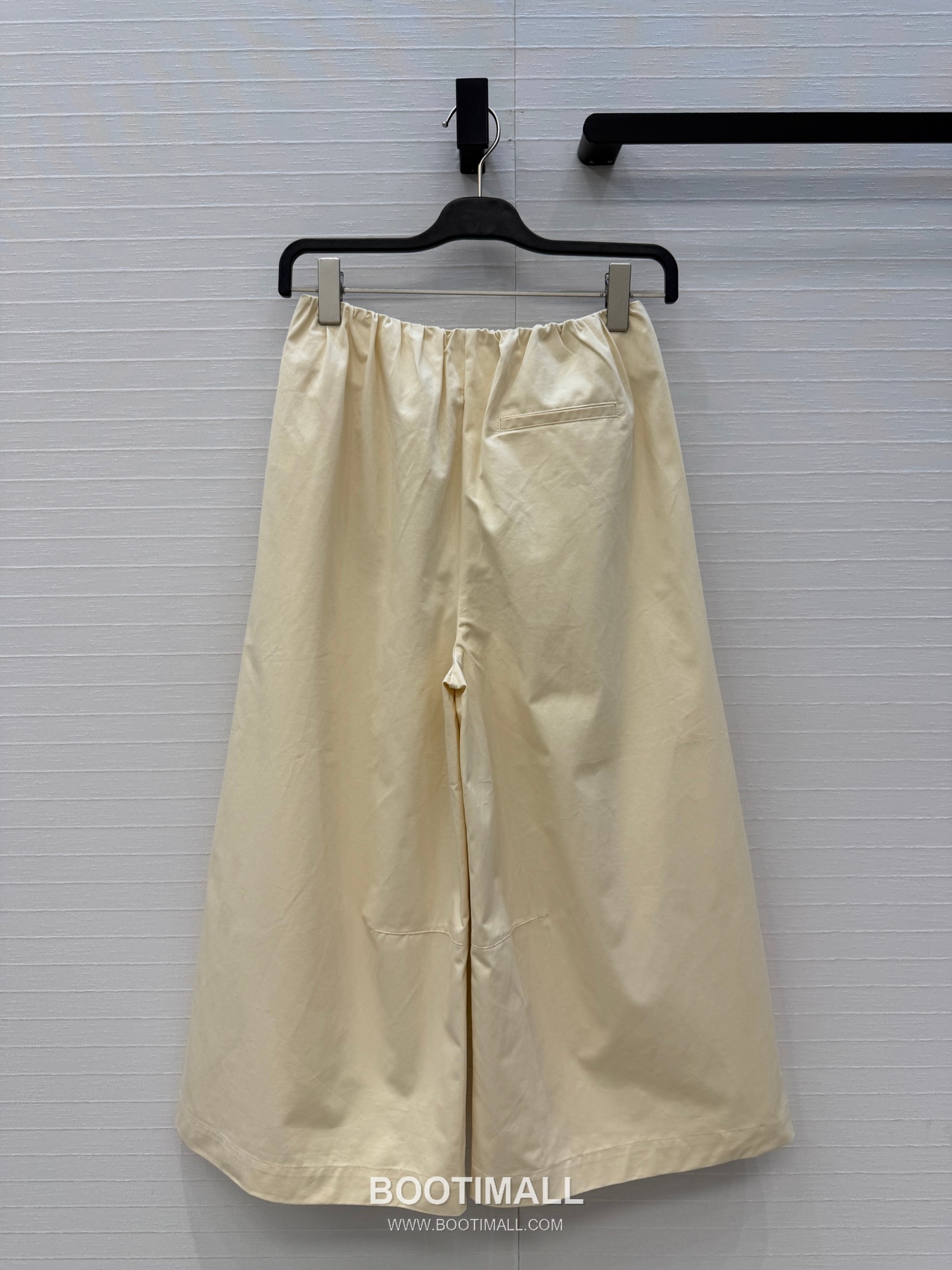 Loewe SS26 Twill Cotton Pleated Drawstring Wide Pants 로에베 SS26 트윌 코튼 플리츠 드로스트링 블랙 팬츠 8