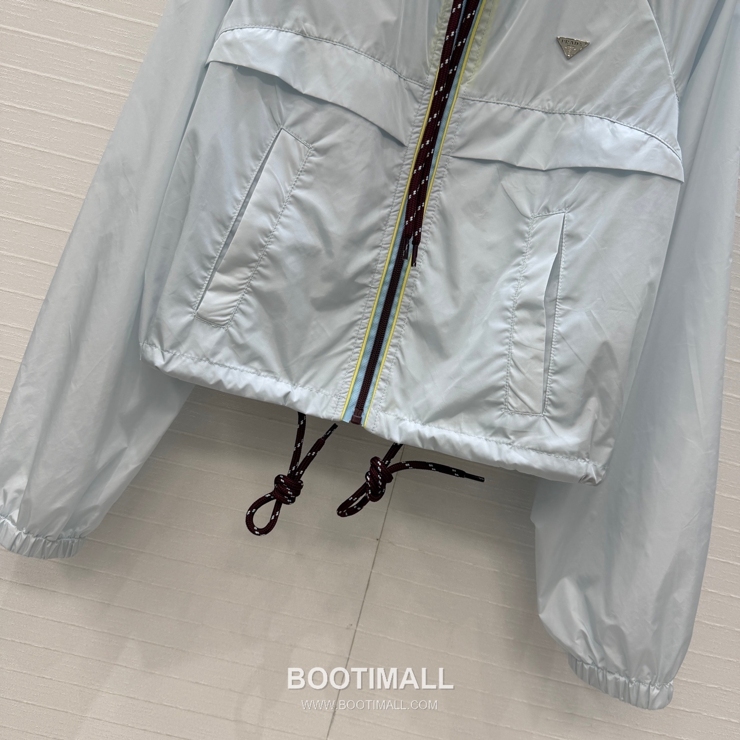 Prada SS26 Nylon Triangle Logo Hooded Zip Jacket 프라다 SS26 나일론 삼각 로고 후드 집업 블루 재킷 14