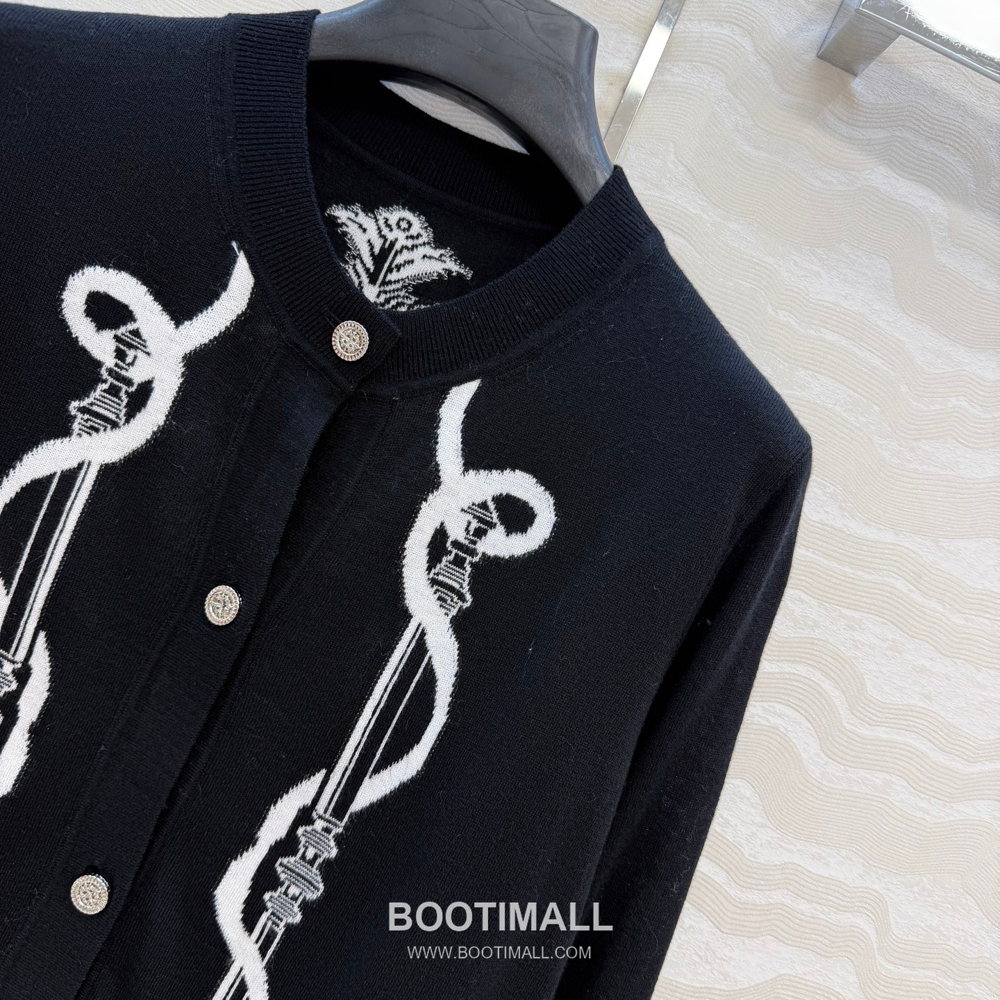 Hermes SS26 Merino Wool Jacquard Knit Cardigan 에르메스 SS26 메리노울 자카드 니트 베이지 가디건 3