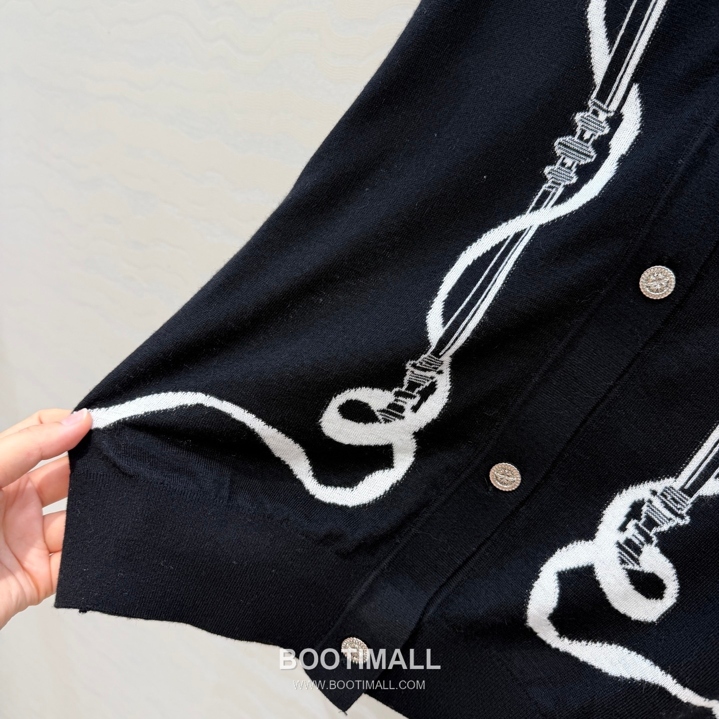 Hermes SS26 Merino Wool Jacquard Knit Cardigan 에르메스 SS26 메리노울 자카드 니트 베이지 가디건 6