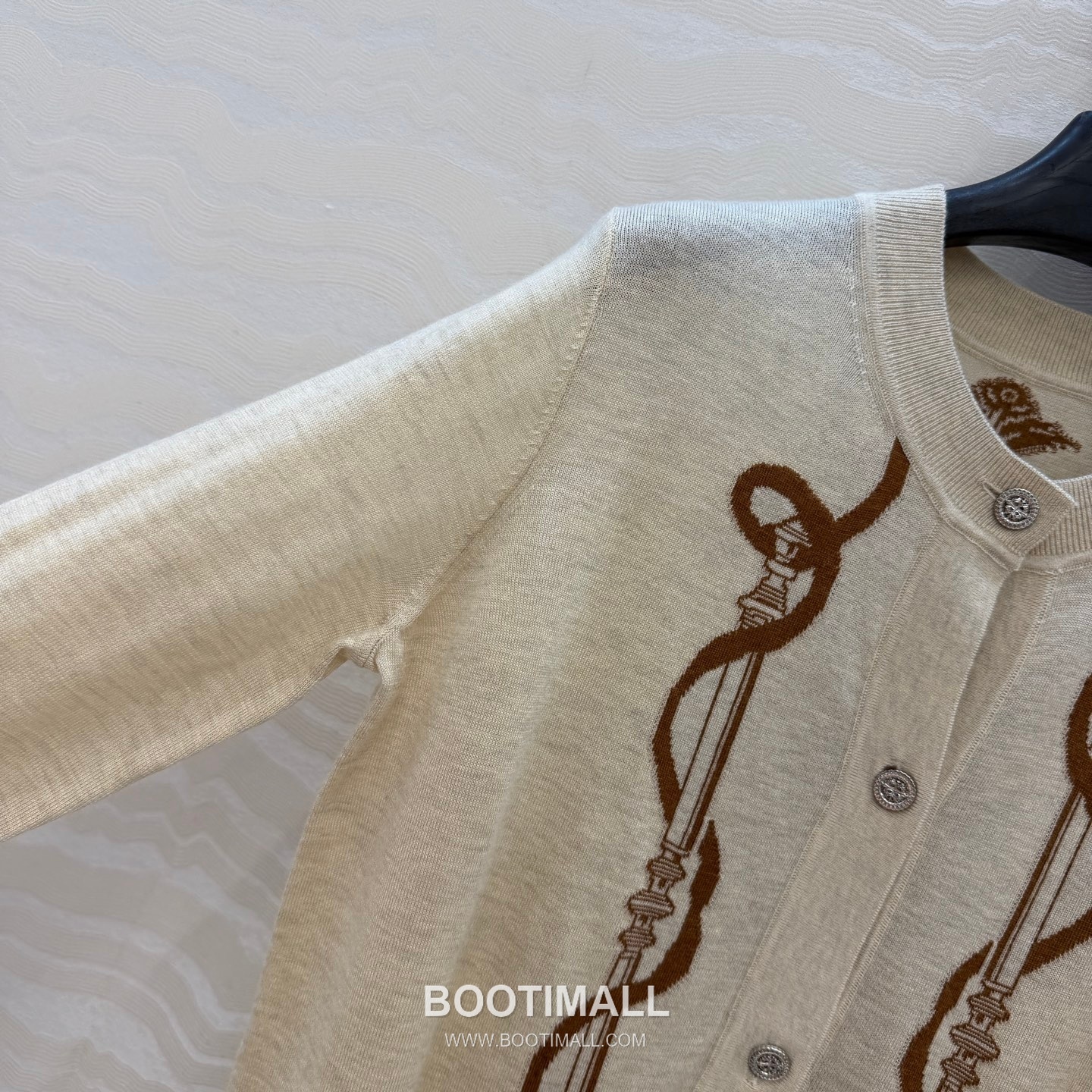 Hermes SS26 Merino Wool Jacquard Knit Cardigan 에르메스 SS26 메리노울 자카드 니트 베이지 가디건 4