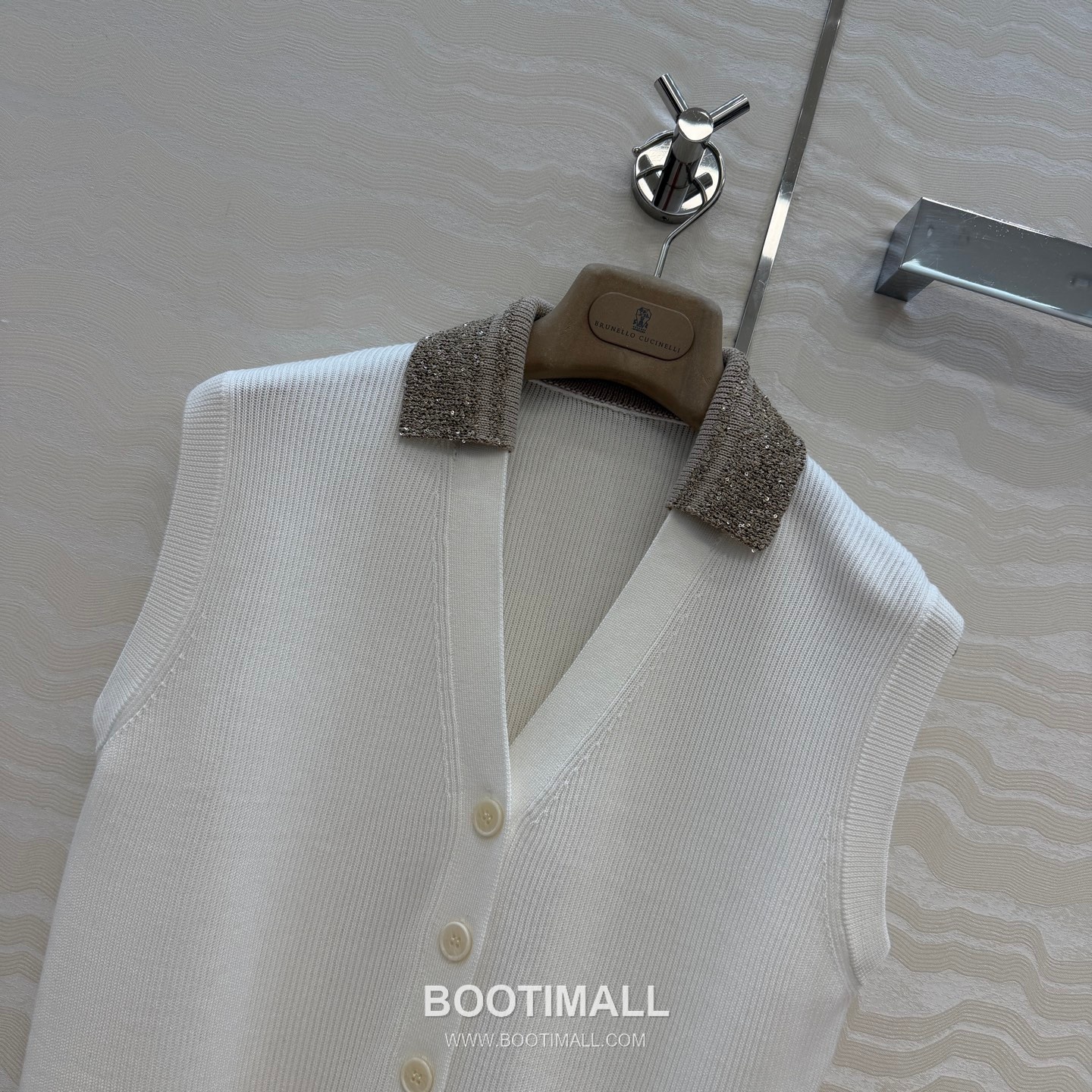 Balenciaga SS26 Linen Cotton Sequin V-Neck Vest 발렌시아가 SS26 린넨 코튼 시퀸 V넥 베이지 베스트 2