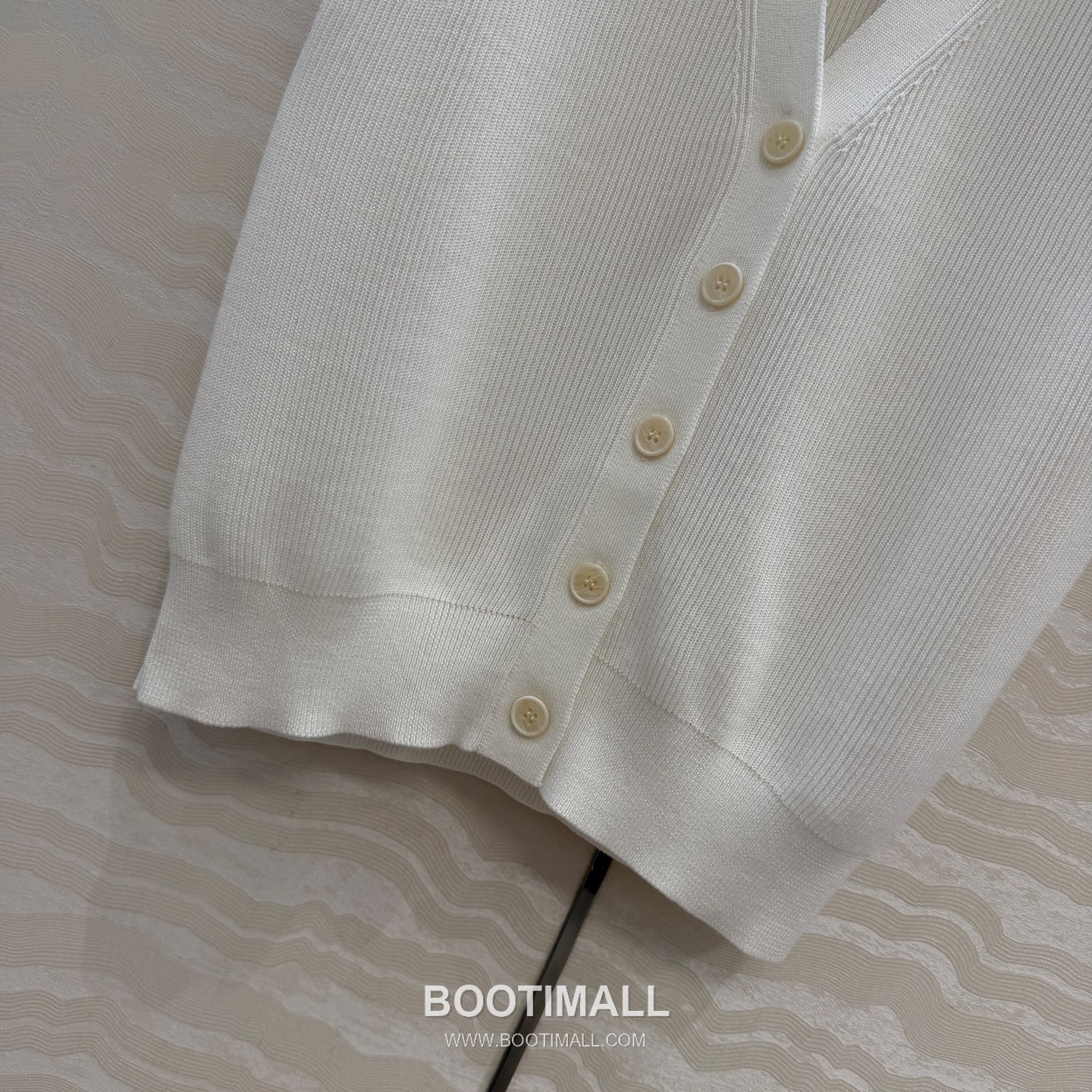 Balenciaga SS26 Linen Cotton Sequin V-Neck Vest 발렌시아가 SS26 린넨 코튼 시퀸 V넥 베이지 베스트 6