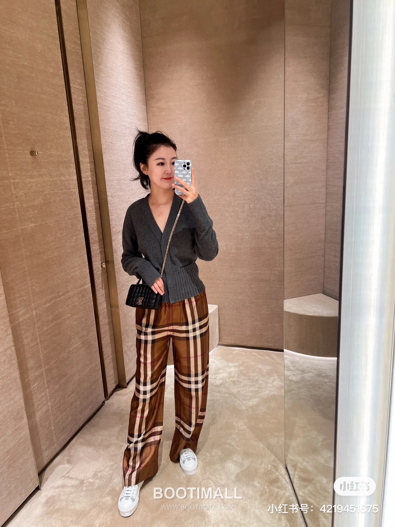 Burberry SS26 Cotton Check Straight Fit Pants 버버리 SS26 코튼 체크 스트레이트핏 브라운 팬츠 1