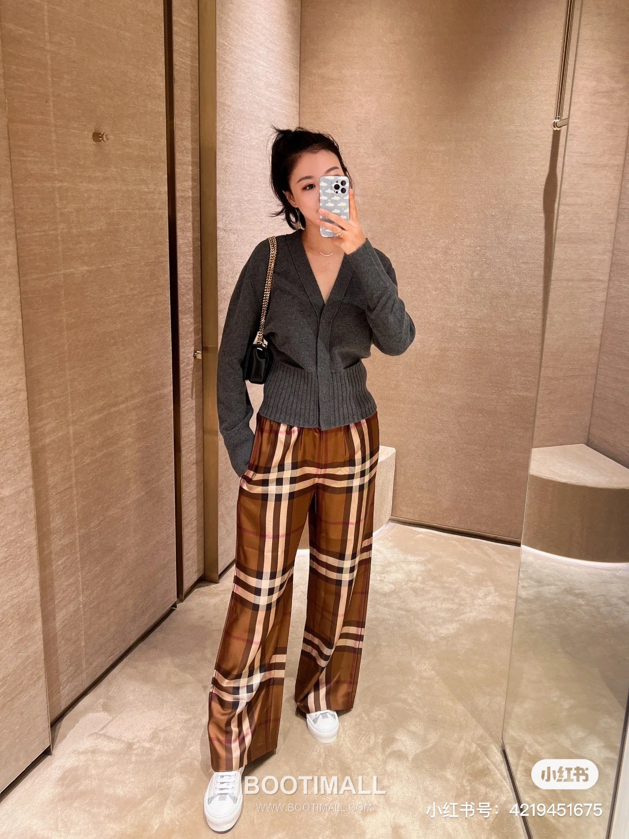 Burberry SS26 Cotton Check Straight Fit Pants 버버리 SS26 코튼 체크 스트레이트핏 브라운 팬츠 2