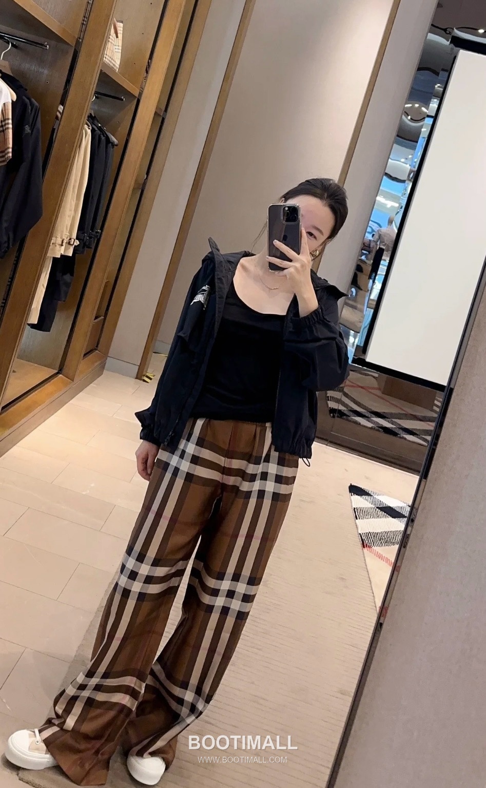 Burberry SS26 Cotton Check Straight Fit Pants 버버리 SS26 코튼 체크 스트레이트핏 브라운 팬츠 7