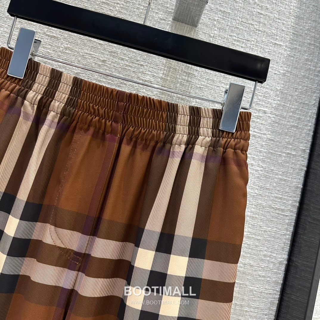 Burberry SS26 Cotton Check Straight Fit Pants 버버리 SS26 코튼 체크 스트레이트핏 브라운 팬츠 13