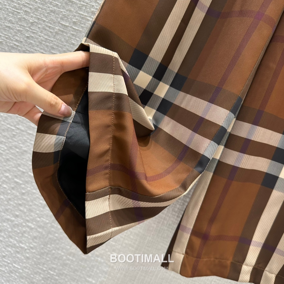 Burberry SS26 Cotton Check Straight Fit Pants 버버리 SS26 코튼 체크 스트레이트핏 브라운 팬츠 15