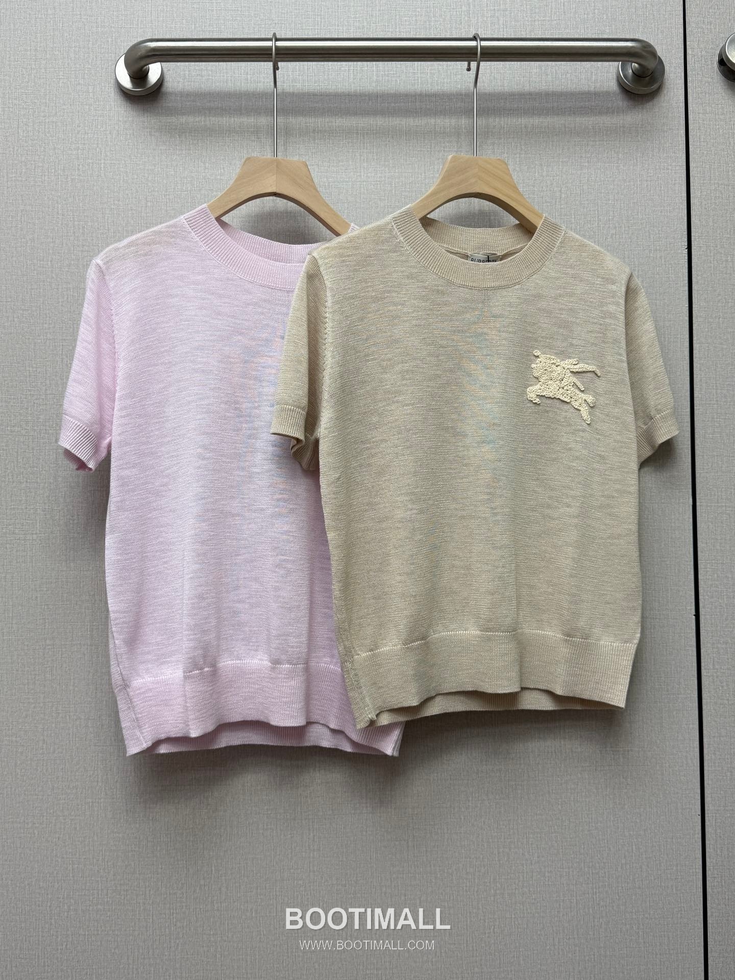 Burberry SS26 Wool Knight Logo Embroidered Knit T-Shirt 버버리 SS26 울 기사 로고 자수 니트 블랙 티셔츠 6