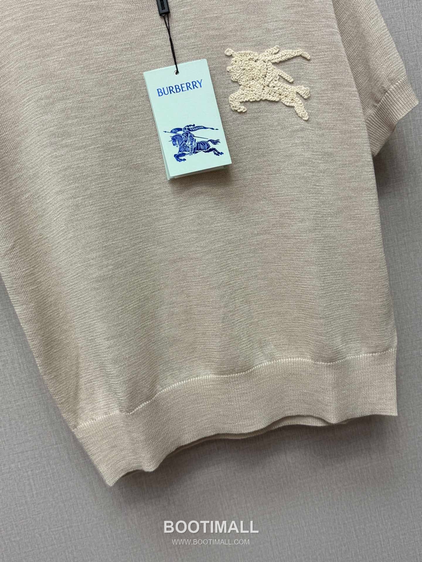 Burberry SS26 Wool Knight Logo Embroidered Knit T-Shirt 버버리 SS26 울 기사 로고 자수 니트 블랙 티셔츠 3