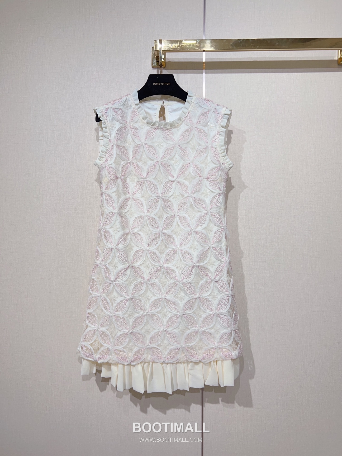 Dior SS26 Chiffon Embroidered Short Sleeve One Piece 디올 SS26 쉬폰 자수 반팔 블루 원피스 3