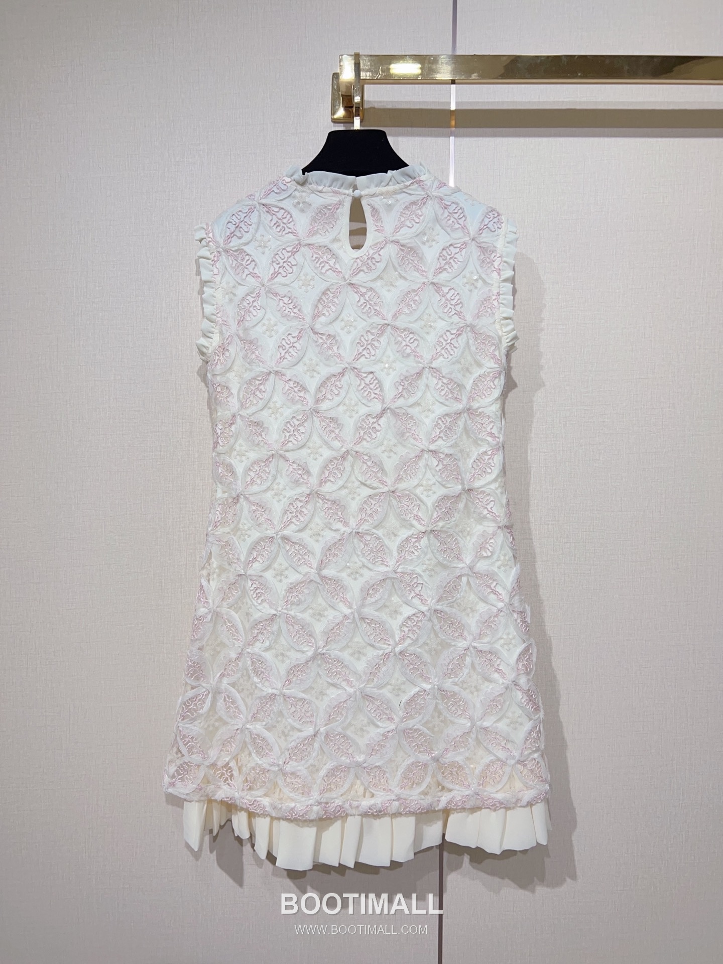 Dior SS26 Chiffon Embroidered Short Sleeve One Piece 디올 SS26 쉬폰 자수 반팔 블루 원피스 4