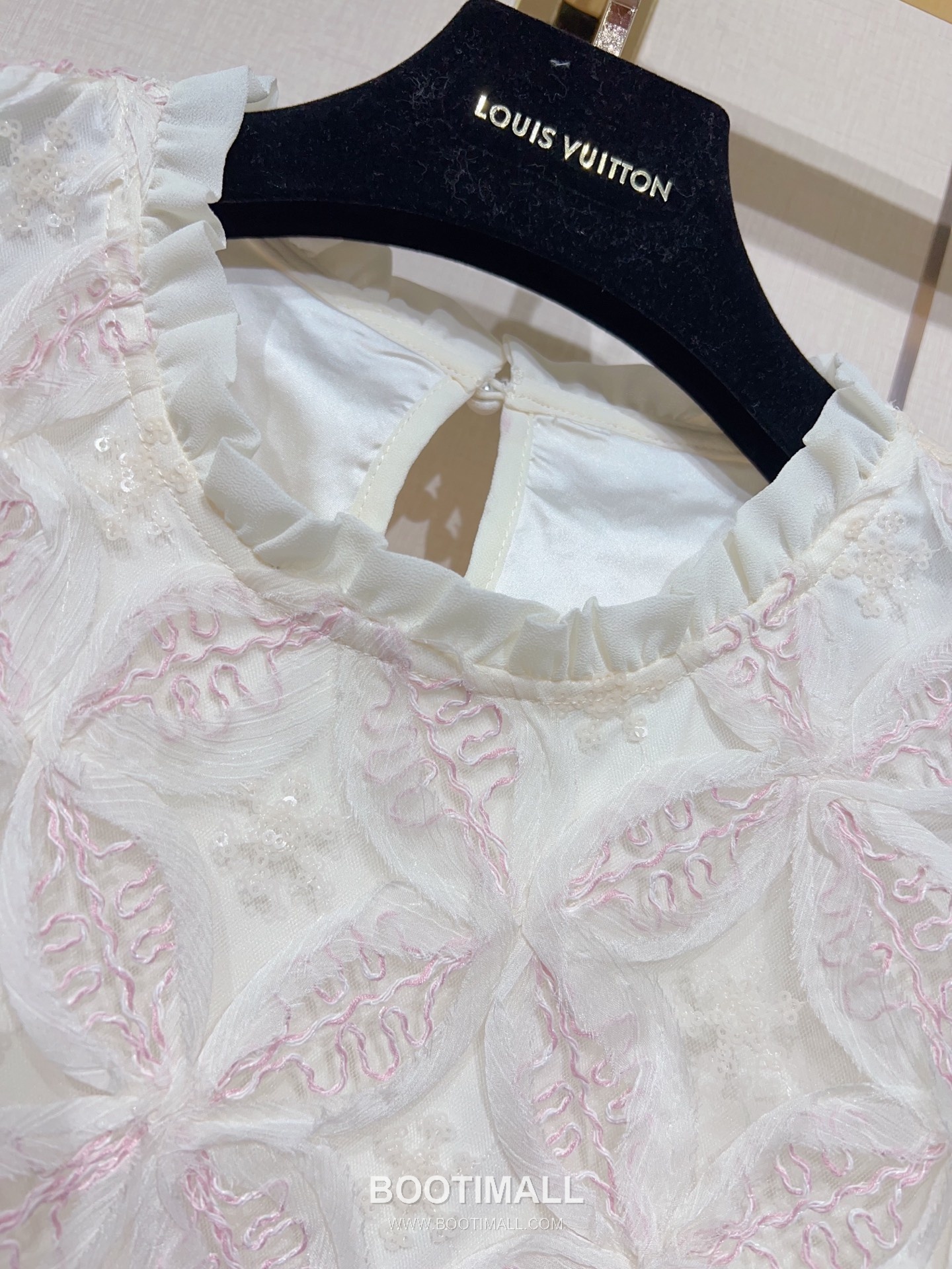 Dior SS26 Chiffon Embroidered Short Sleeve One Piece 디올 SS26 쉬폰 자수 반팔 블루 원피스 5