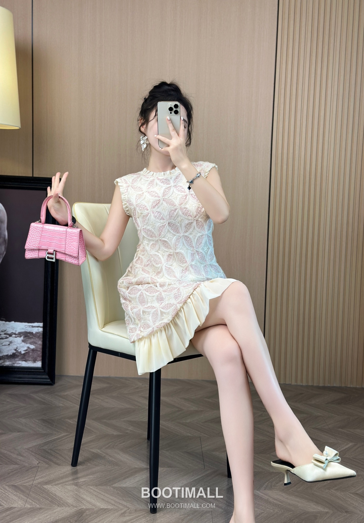 Dior SS26 Chiffon Embroidered Short Sleeve One Piece 디올 SS26 쉬폰 자수 반팔 블루 원피스 12