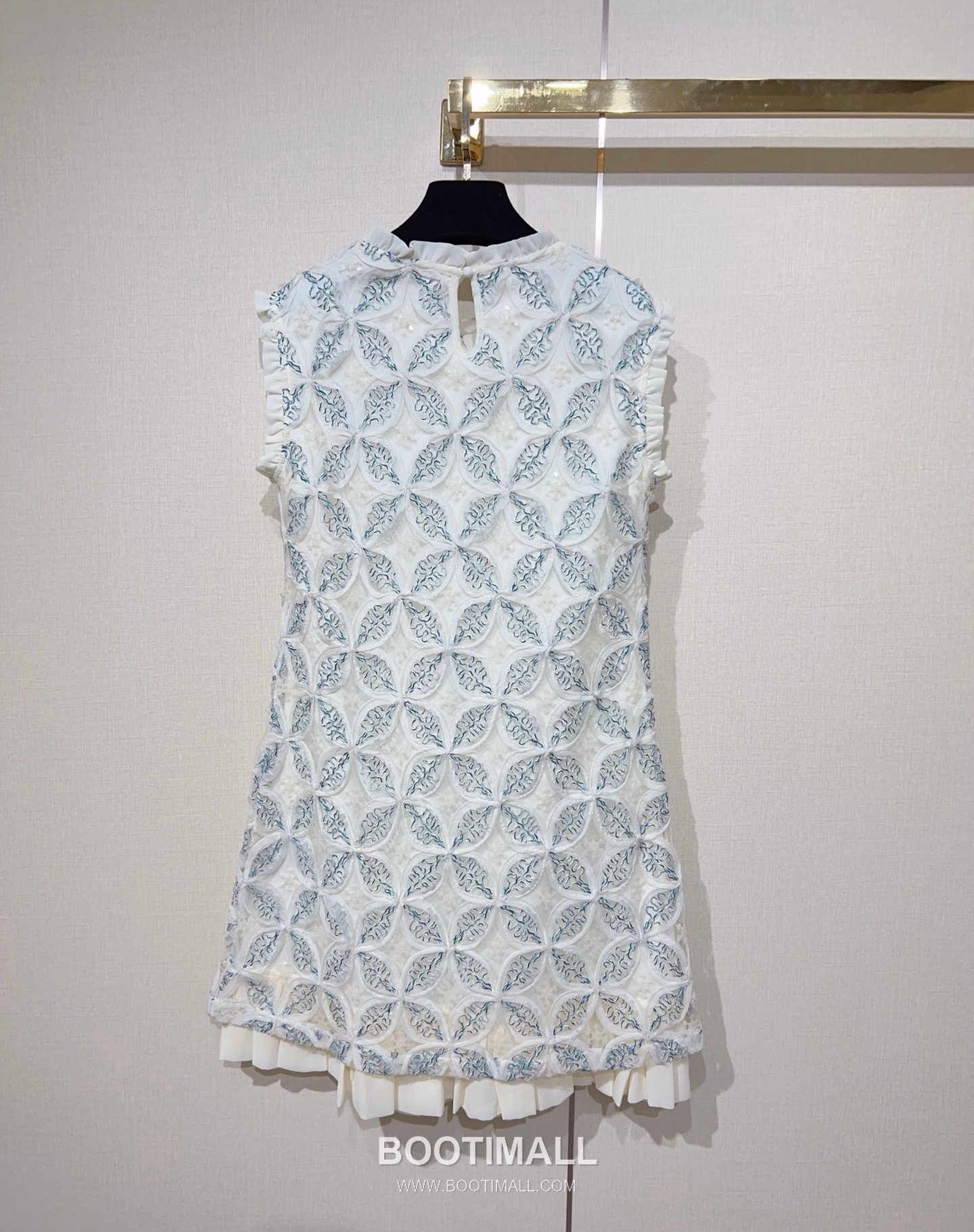 Dior SS26 Chiffon Embroidered Short Sleeve One Piece 디올 SS26 쉬폰 자수 반팔 블루 원피스 4