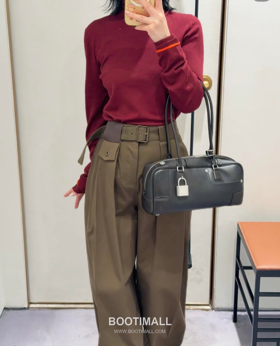 Loewe SS26 Cotton Pleated Belted Wide Pants 로에베 SS26 코튼 플리츠 벨트 와이드 그린 팬츠 8