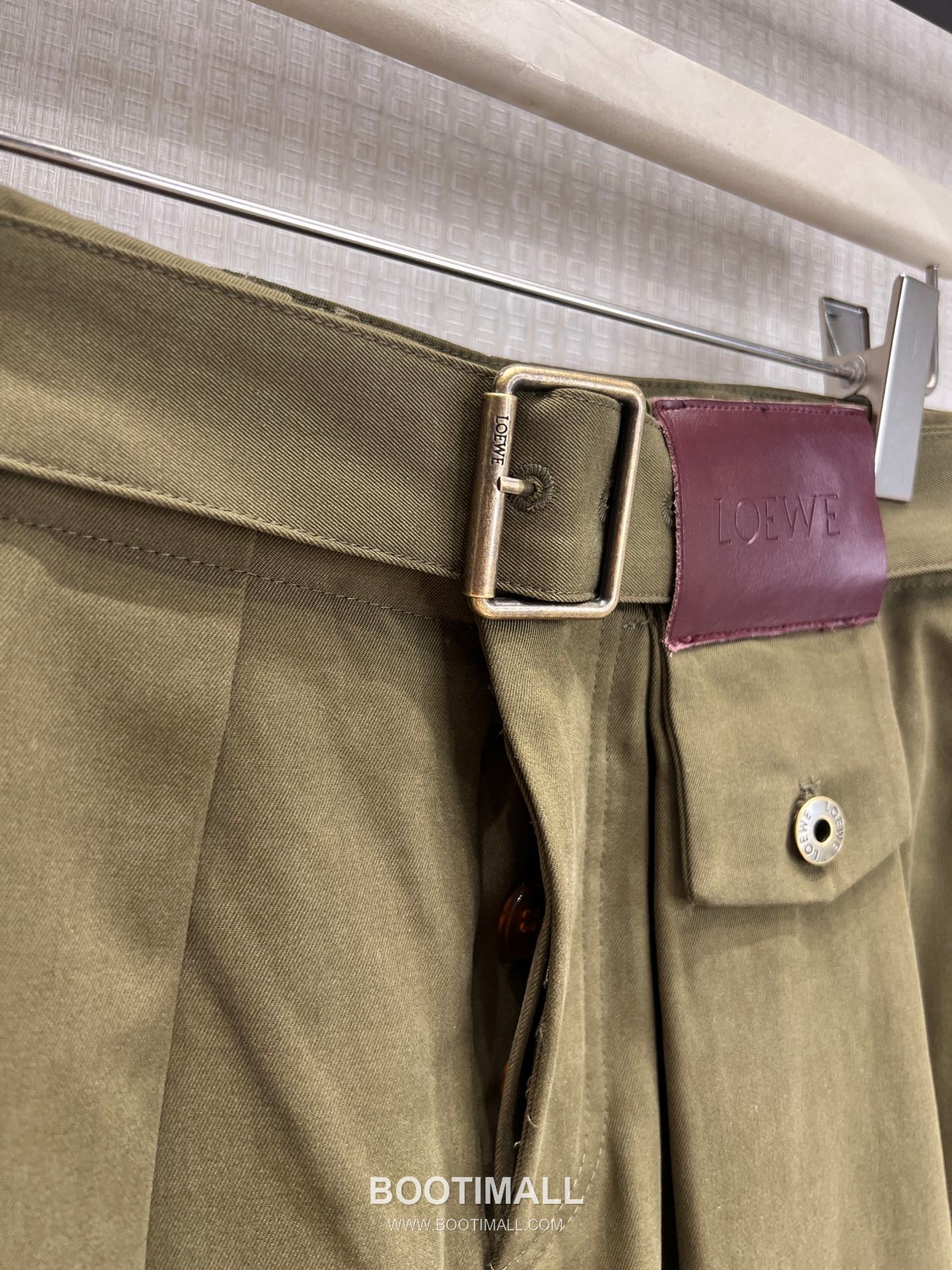 Loewe SS26 Cotton Pleated Belted Wide Pants 로에베 SS26 코튼 플리츠 벨트 와이드 그린 팬츠 14