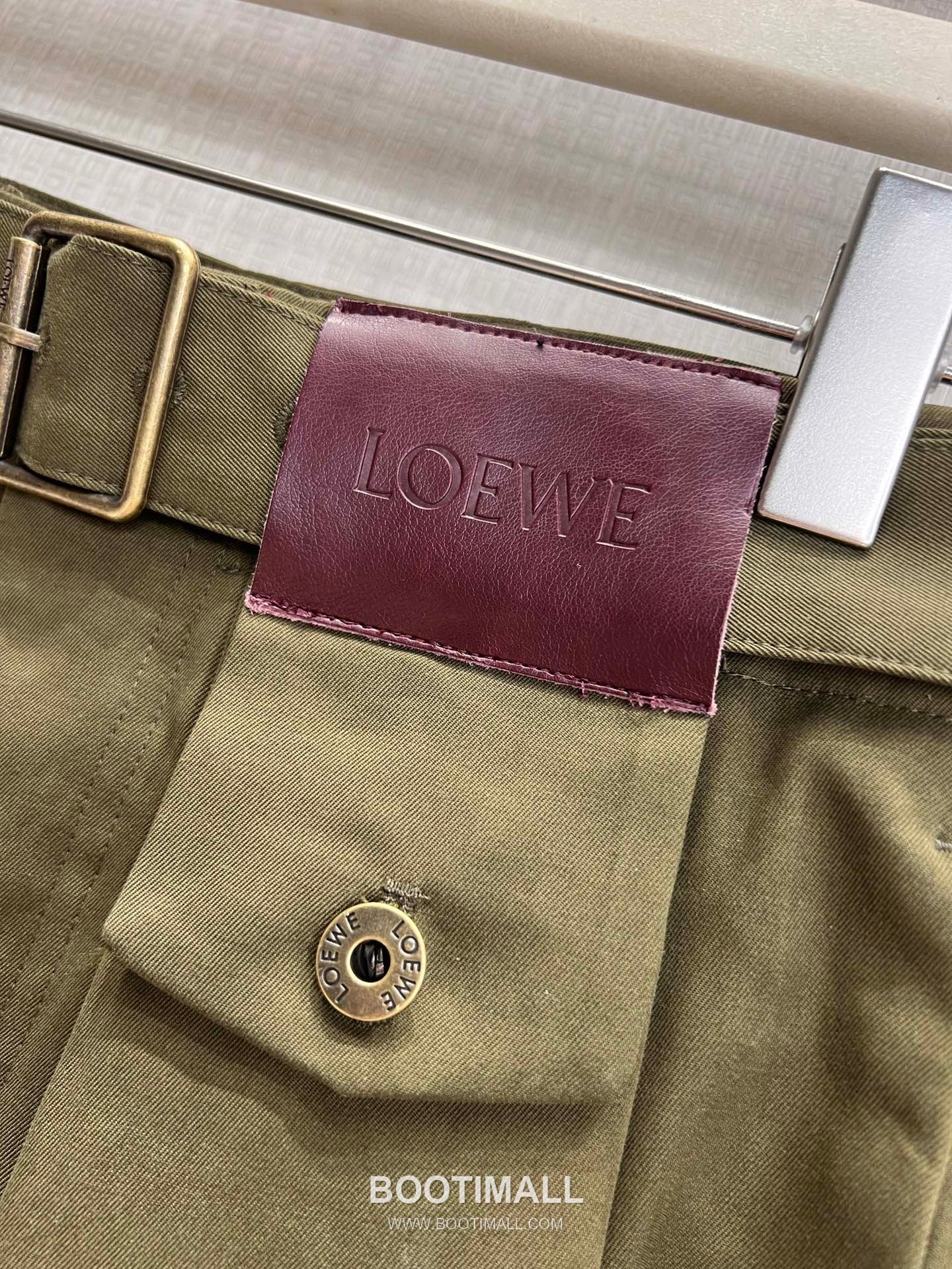 Loewe SS26 Cotton Pleated Belted Wide Pants 로에베 SS26 코튼 플리츠 벨트 와이드 그린 팬츠 15