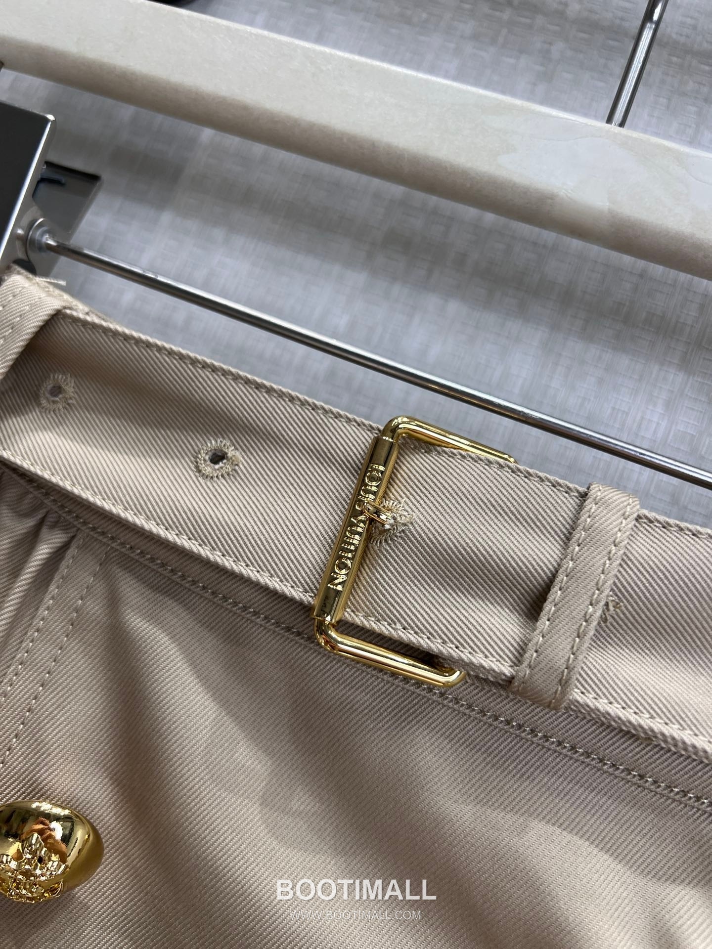 Louis Vuitton SS26 Cotton Cargo Belted Midi Skirt 루이비통 SS26 코튼 카고 벨트 카멜 스커트 14