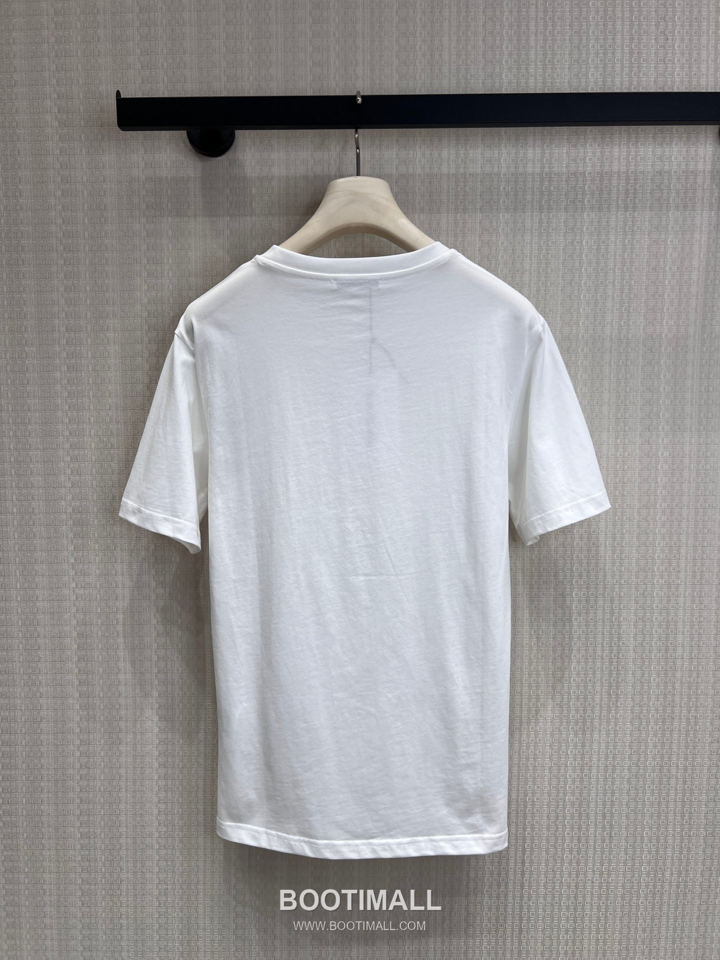 Acne Studios SS26 Cotton Beaded Logo T-Shirt 아크네스튜디오 SS26 코튼 비즈 로고 블랙 티셔츠 2