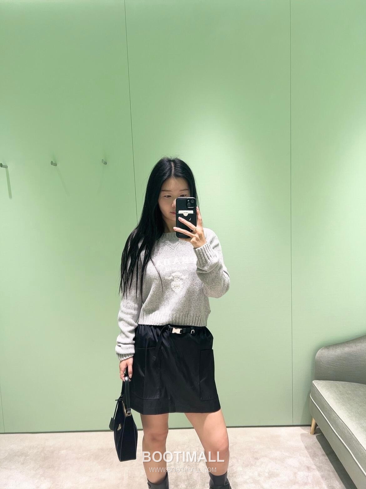 Prada SS26 Nylon Belt A-Line Mini Skirt 프라다 SS26 나일론 벨트 A라인 블랙 스커트 3