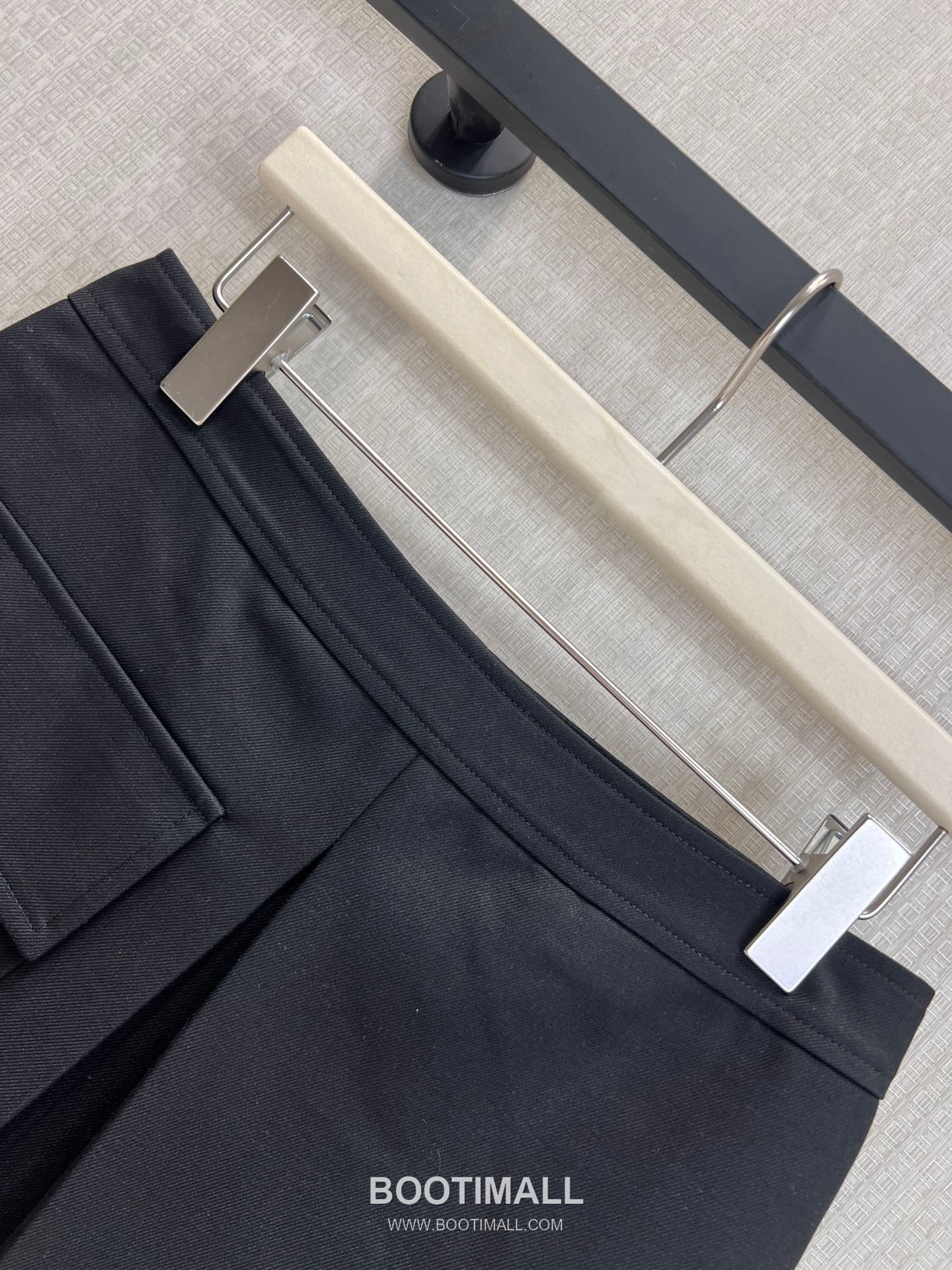 Prada SS26 Nylon Belt A-Line Mini Skirt 프라다 SS26 나일론 벨트 A라인 블랙 스커트 12