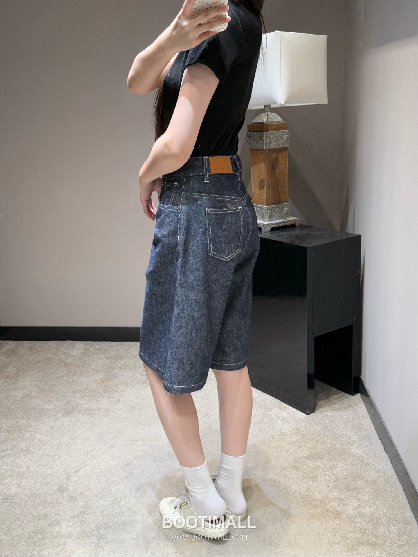 Loro Piana SS26 Cotton Denim A-Line Wide Shorts 로로피아나 SS26 코튼 데님 A라인 와이드 블루 쇼츠 6