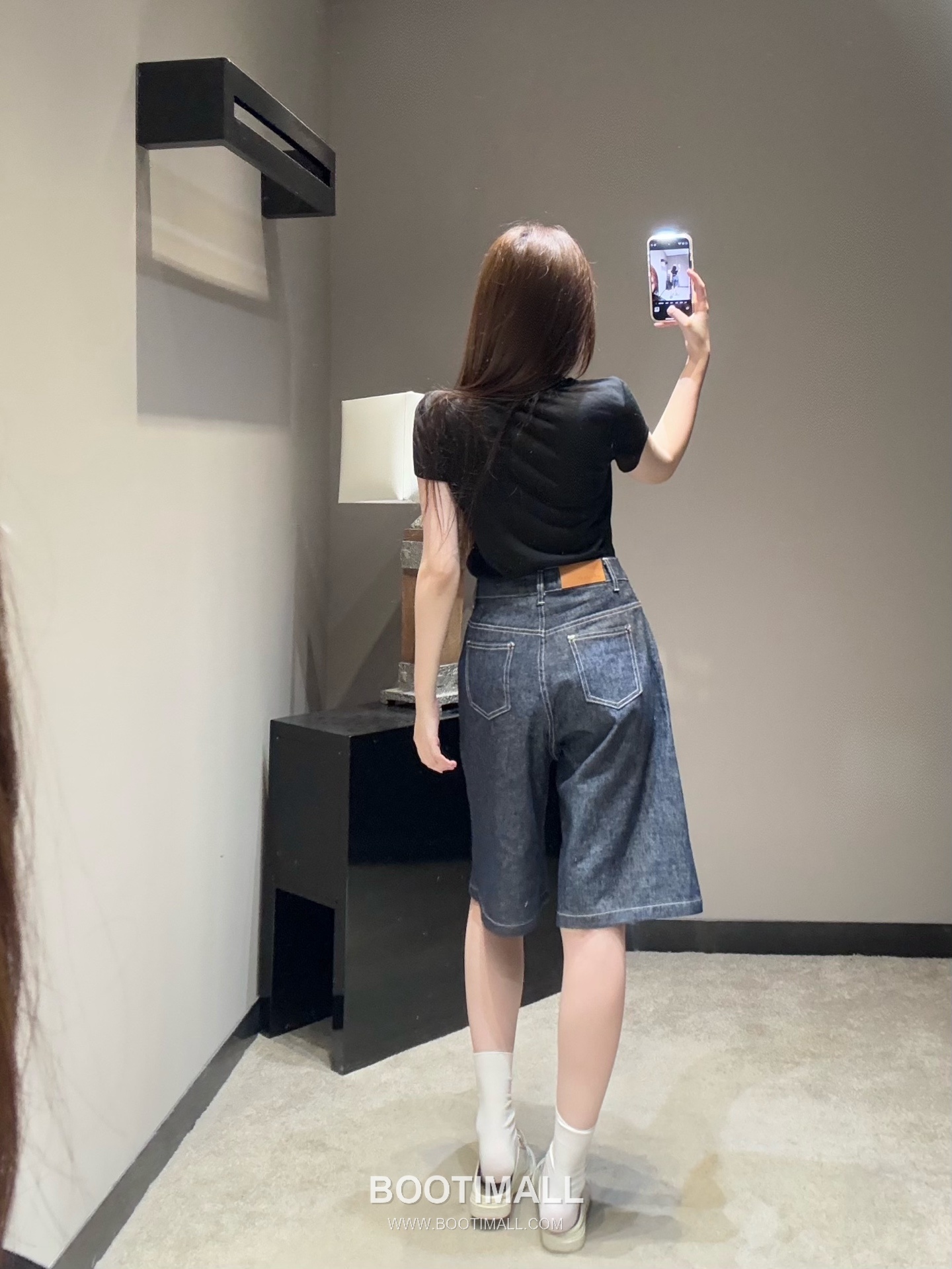 Loro Piana SS26 Cotton Denim A-Line Wide Shorts 로로피아나 SS26 코튼 데님 A라인 와이드 블루 쇼츠 7