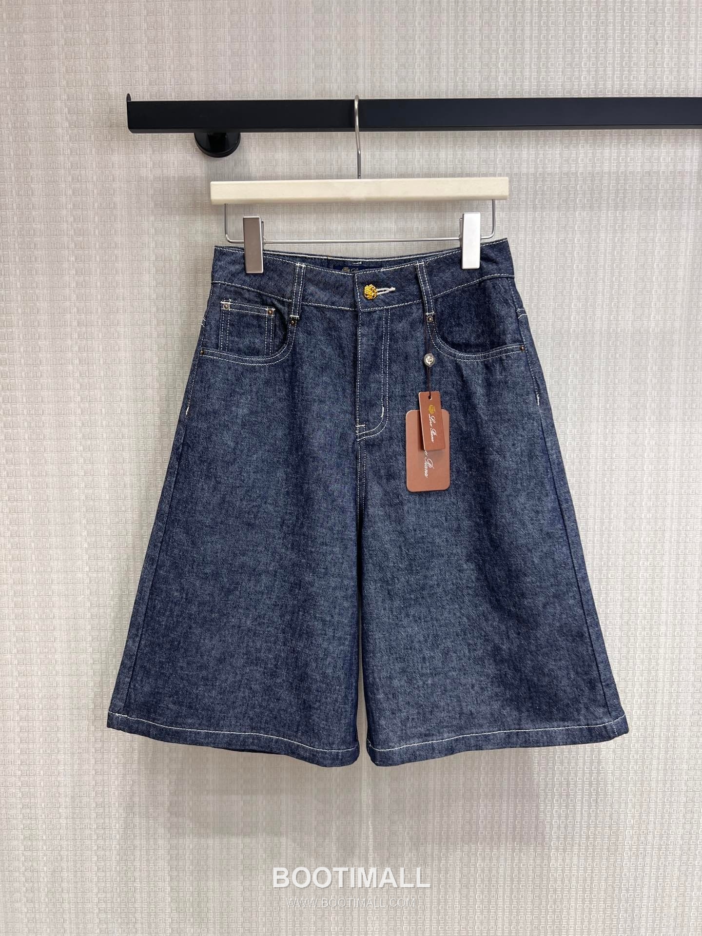 Loro Piana SS26 Cotton Denim A-Line Wide Shorts 로로피아나 SS26 코튼 데님 A라인 와이드 블루 쇼츠 10