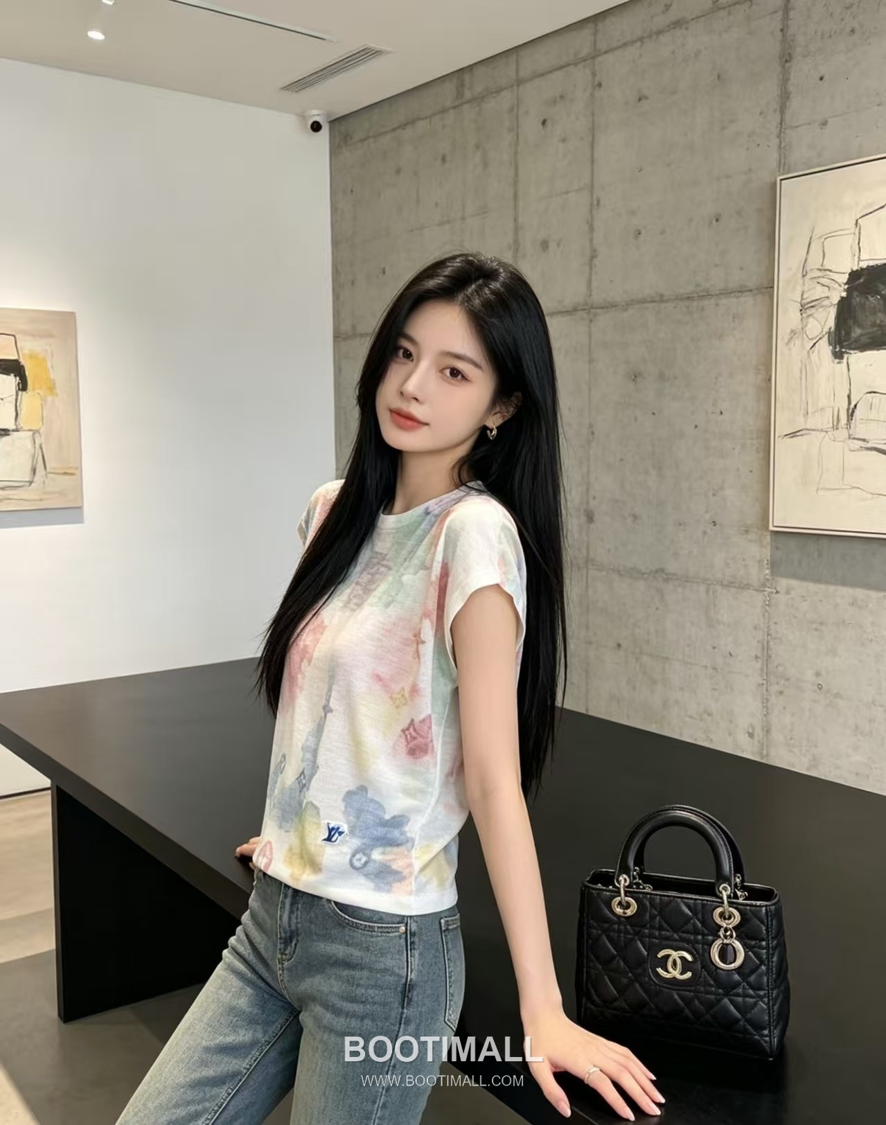 Louis Vuitton SS26 Knit Watercolor Logo Print T-Shirt 루이비통 SS26 니트 워터컬러 로고 프린트 화이트 티셔츠 2