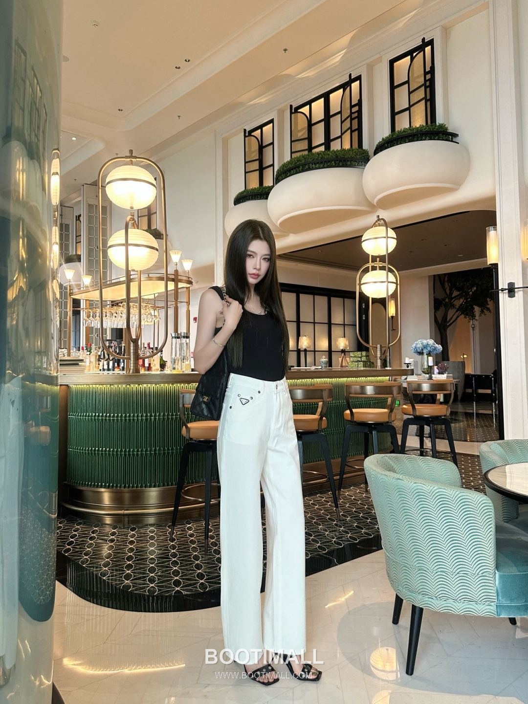 Prada SS26 Cotton Denim Tailored Straight Pants 프라다 SS26 코튼 데님 테일러드 스트레이트 블루 팬츠 1