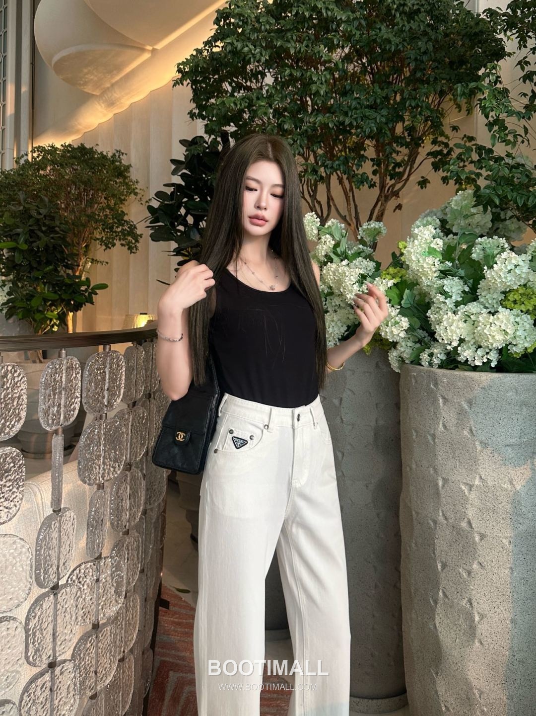 Prada SS26 Cotton Denim Tailored Straight Pants 프라다 SS26 코튼 데님 테일러드 스트레이트 블루 팬츠 2