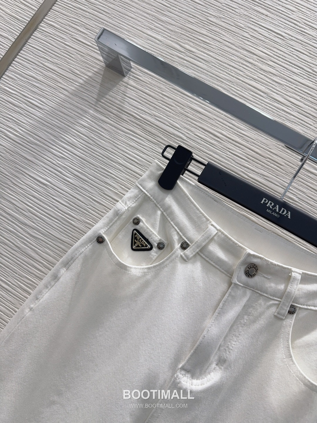 Prada SS26 Cotton Denim Tailored Straight Pants 프라다 SS26 코튼 데님 테일러드 스트레이트 블루 팬츠 12