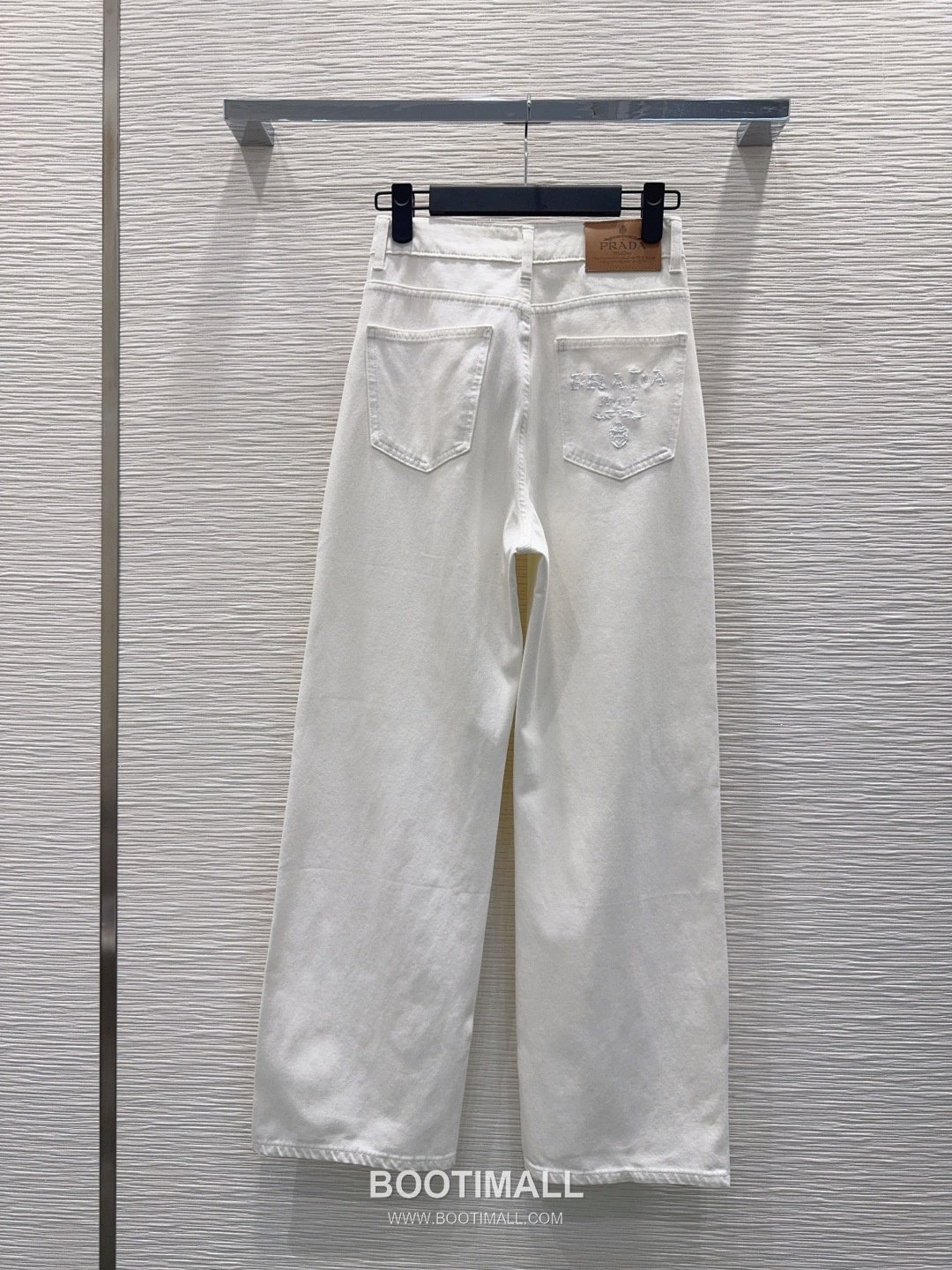 Prada SS26 Cotton Denim Tailored Straight Pants 프라다 SS26 코튼 데님 테일러드 스트레이트 블루 팬츠 18